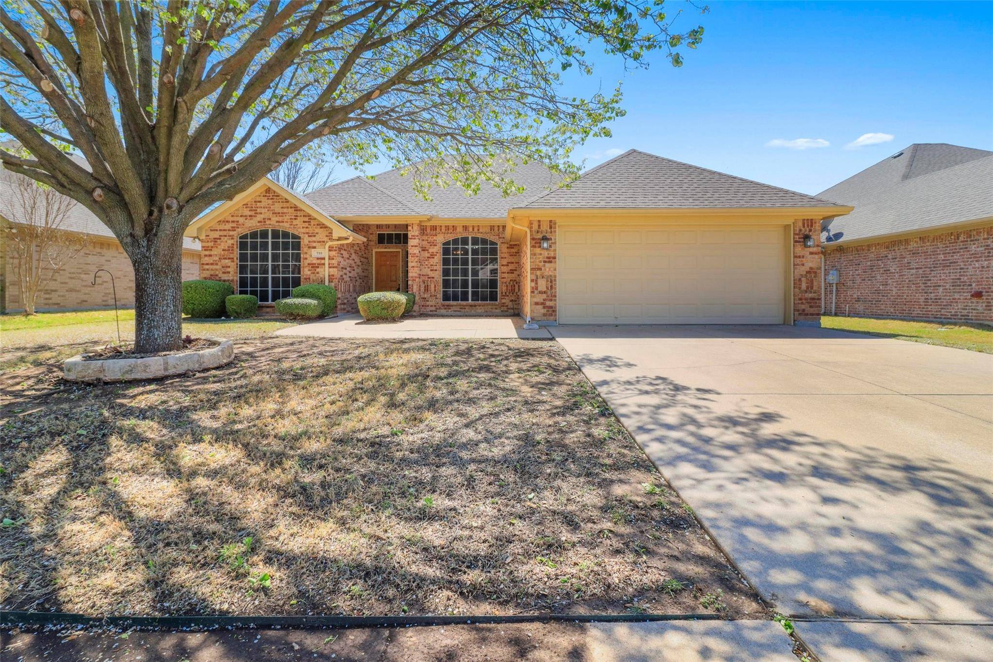 Burleson, TX 76028,733 Flounder Drive