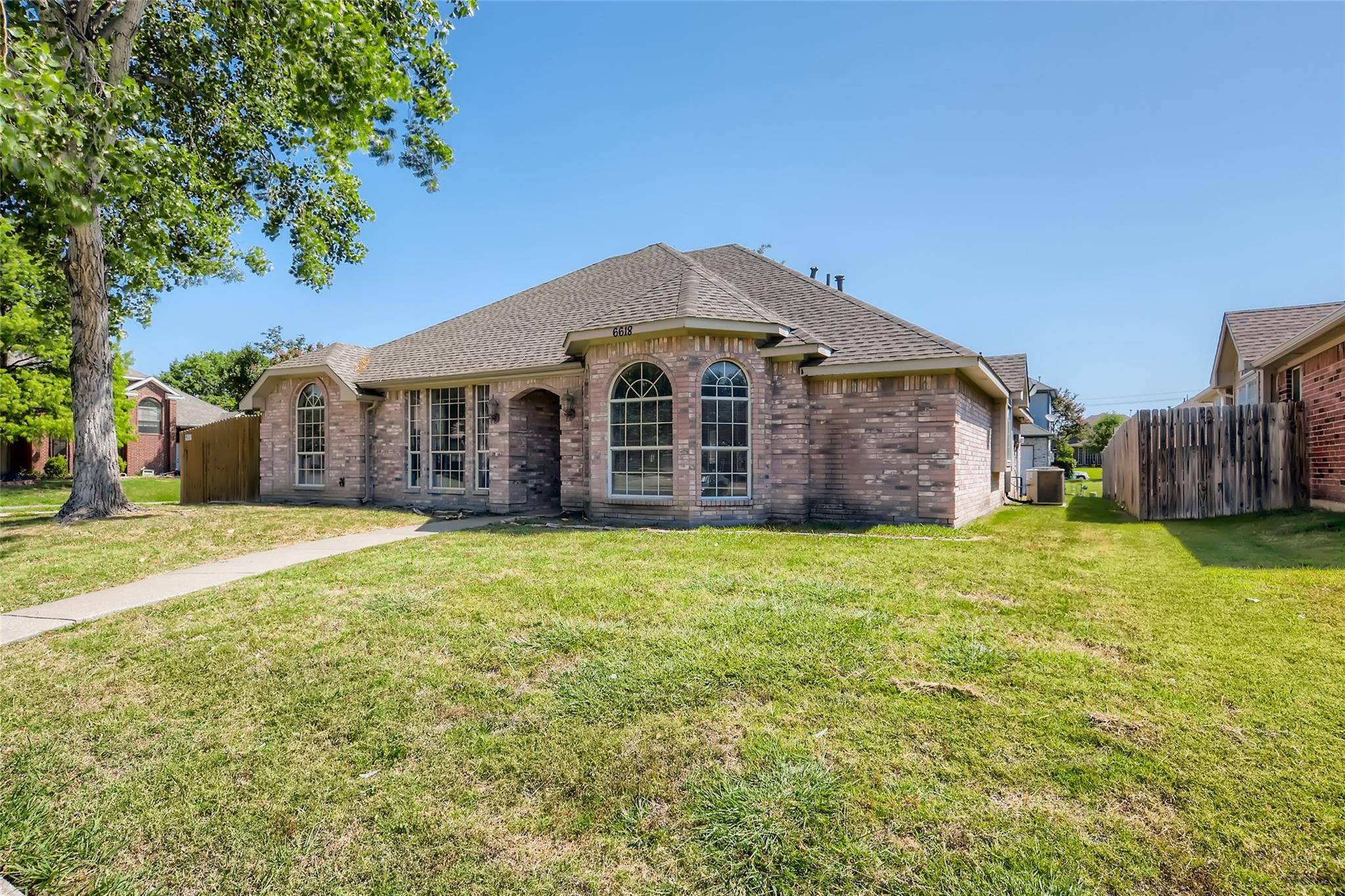 Rowlett, TX 75089,6618 Stamps Street