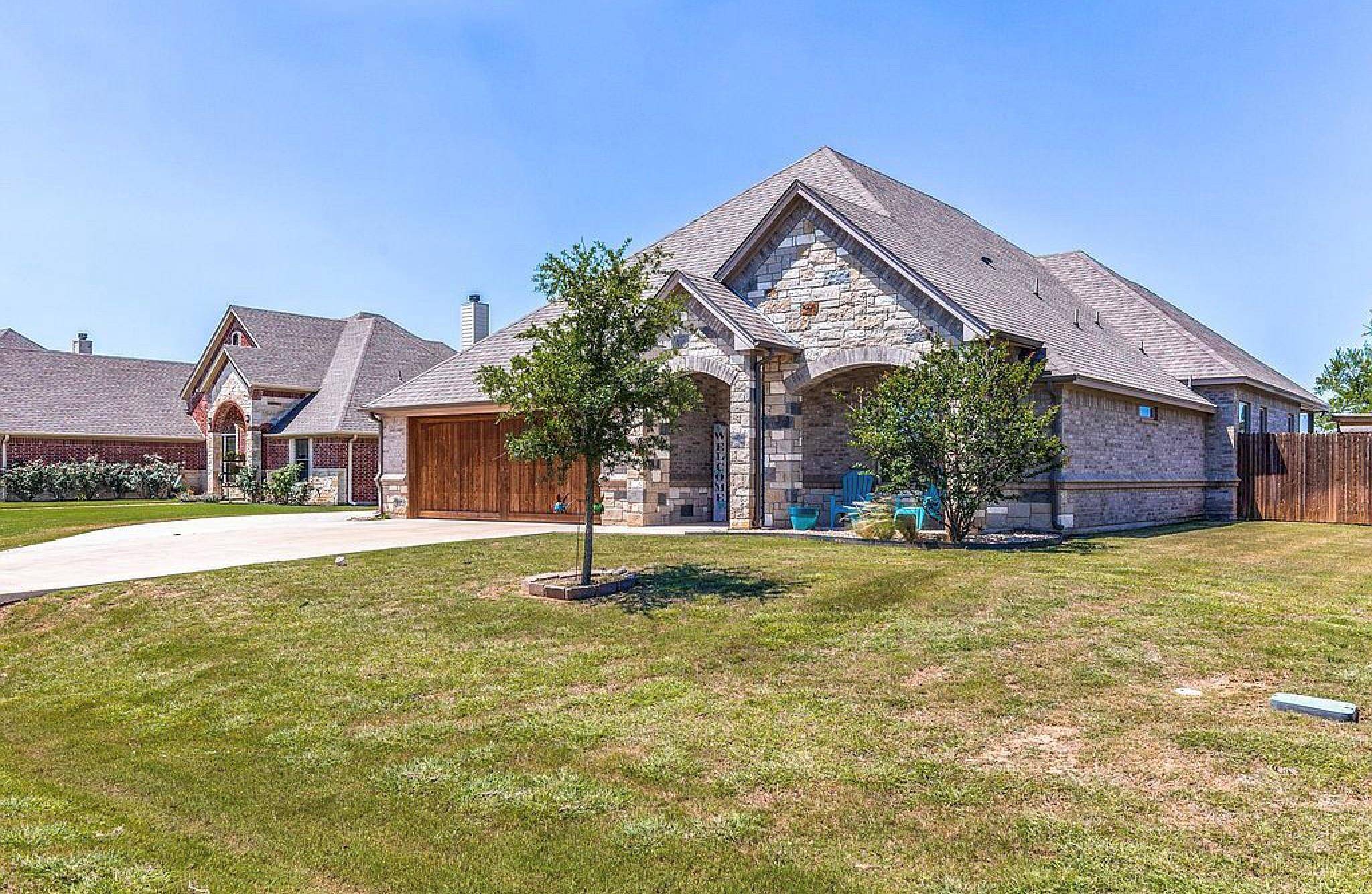 Granbury, TX 76049,2822 Willow Ridge Circle