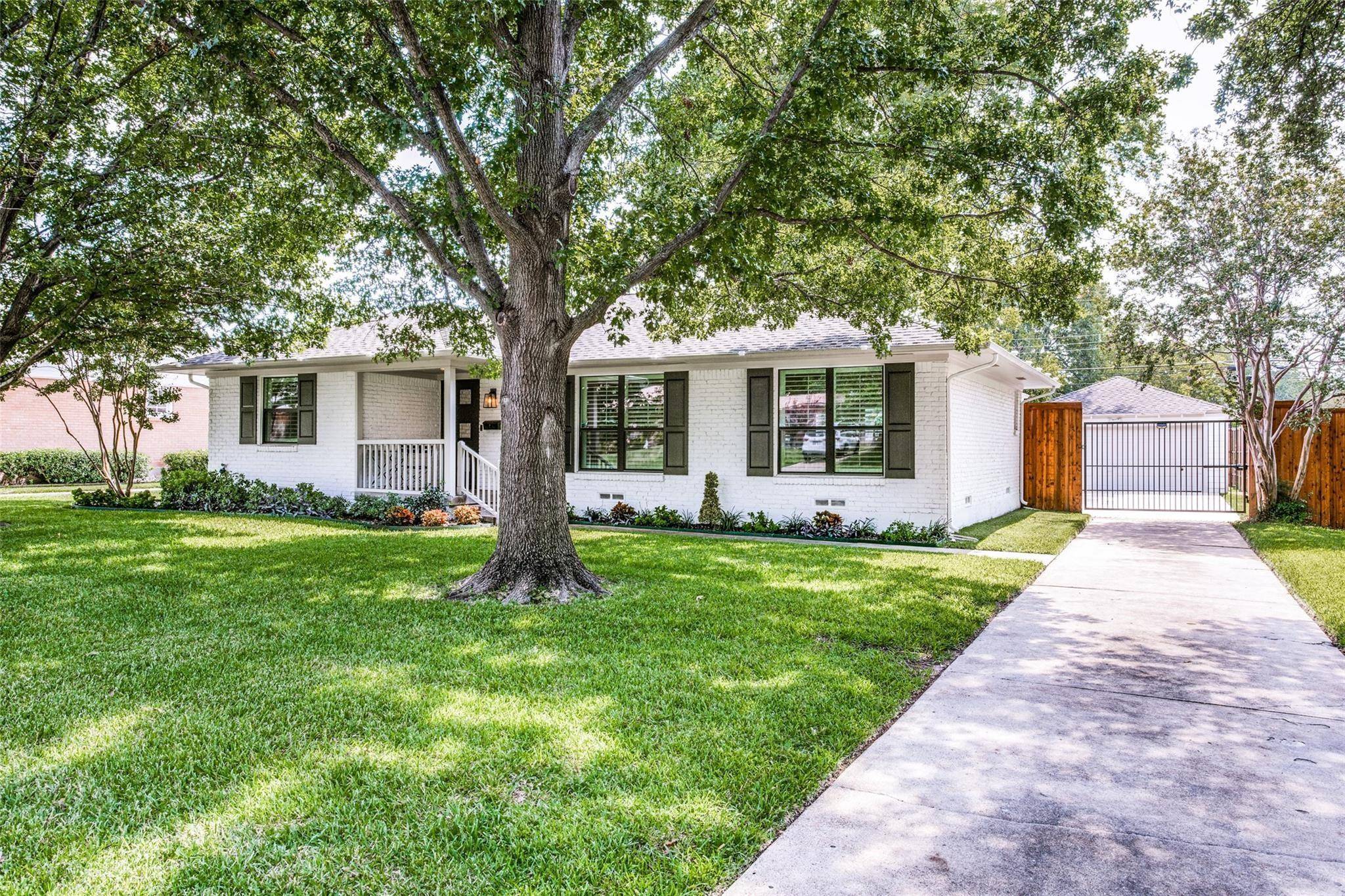 Dallas, TX 75238,9924 Parkford Drive