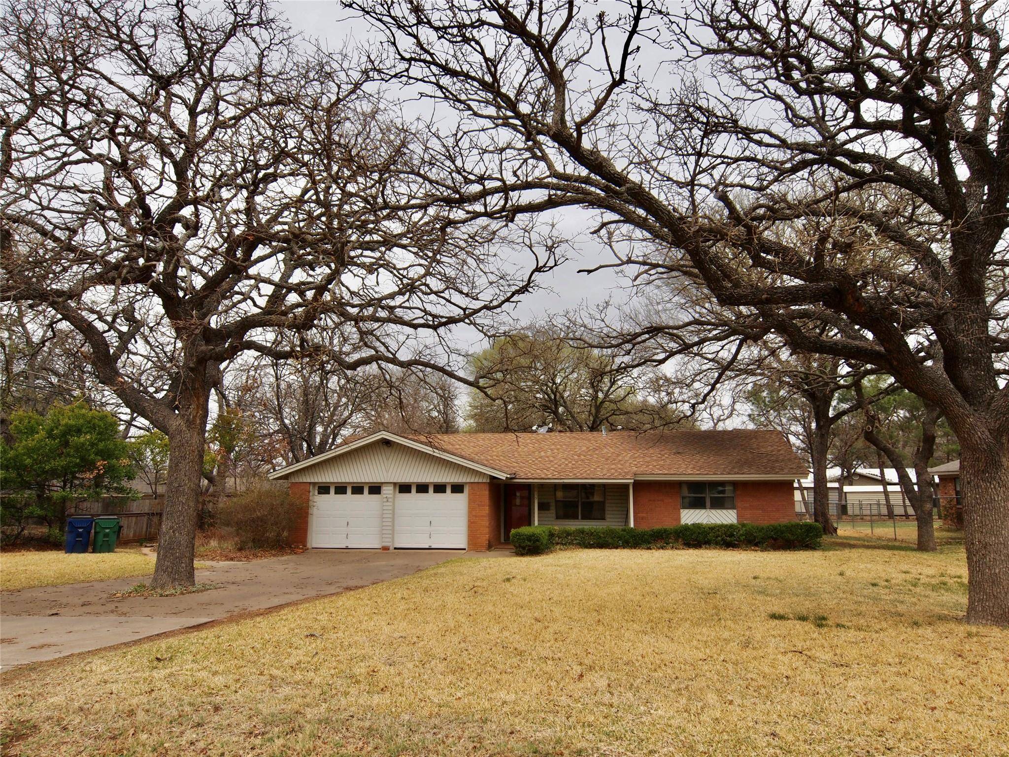 Graham, TX 76450,1419 Brazos Street