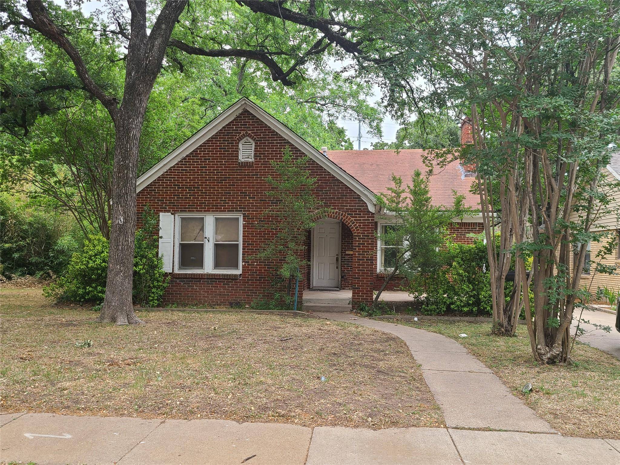 Fort Worth, TX 76111,2308 Aster Avenue