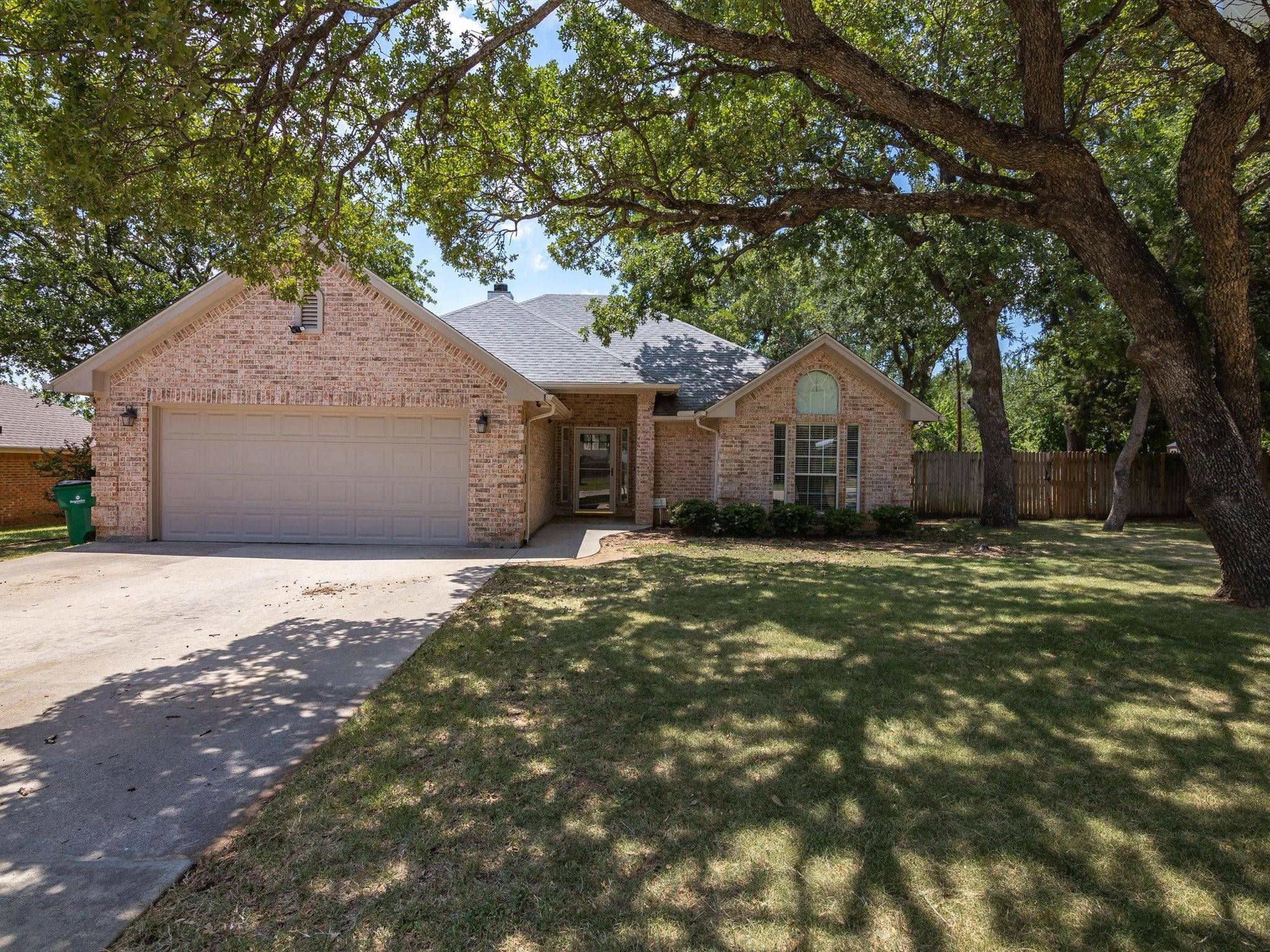 Bridgeport, TX 76426,807 Shady Oaks Drive