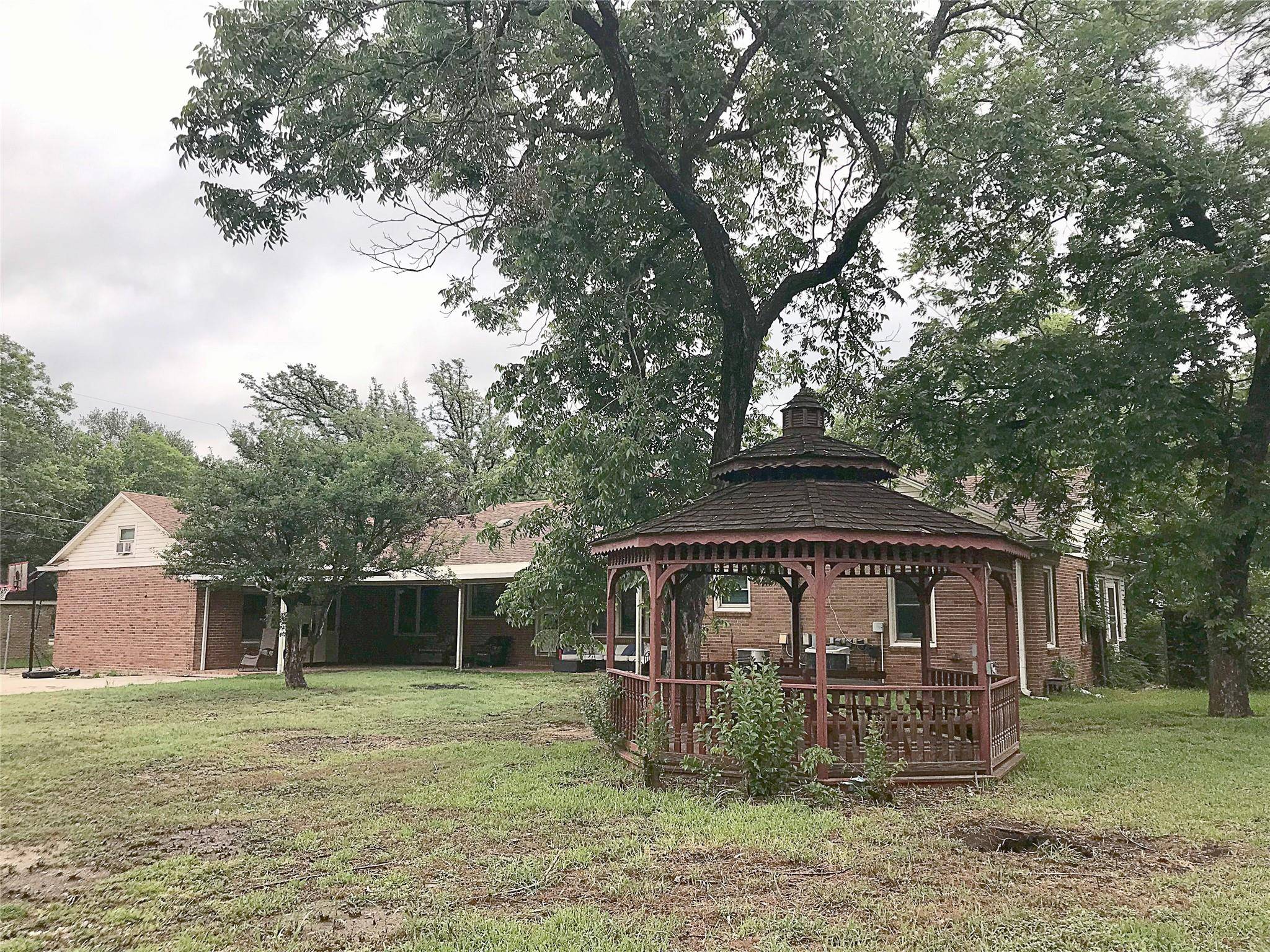 Moody, TX 76557,900 Avenue E