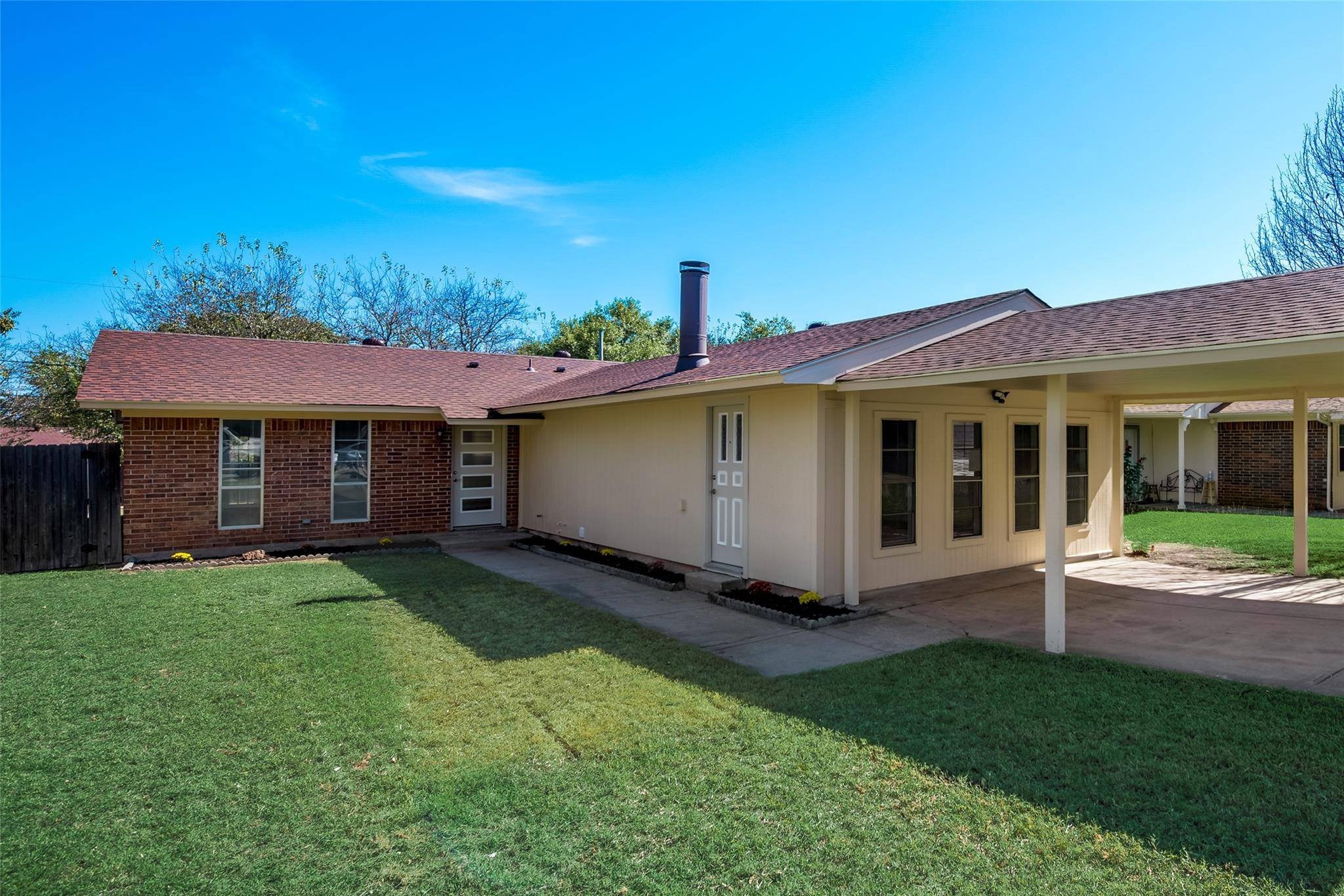 White Settlement, TX 76108,622 Comal Avenue