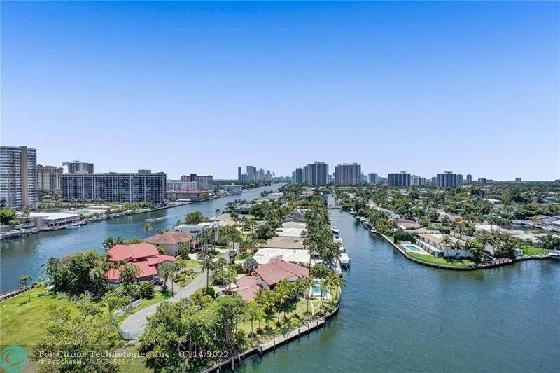 Hallandale Beach, FL 33009,137 Golden Isles Dr  #1405