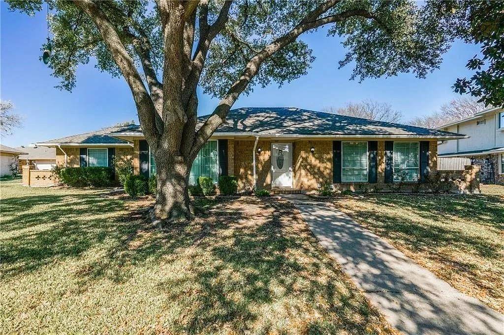 Plano, TX 75075,2705 Winterplace Circle