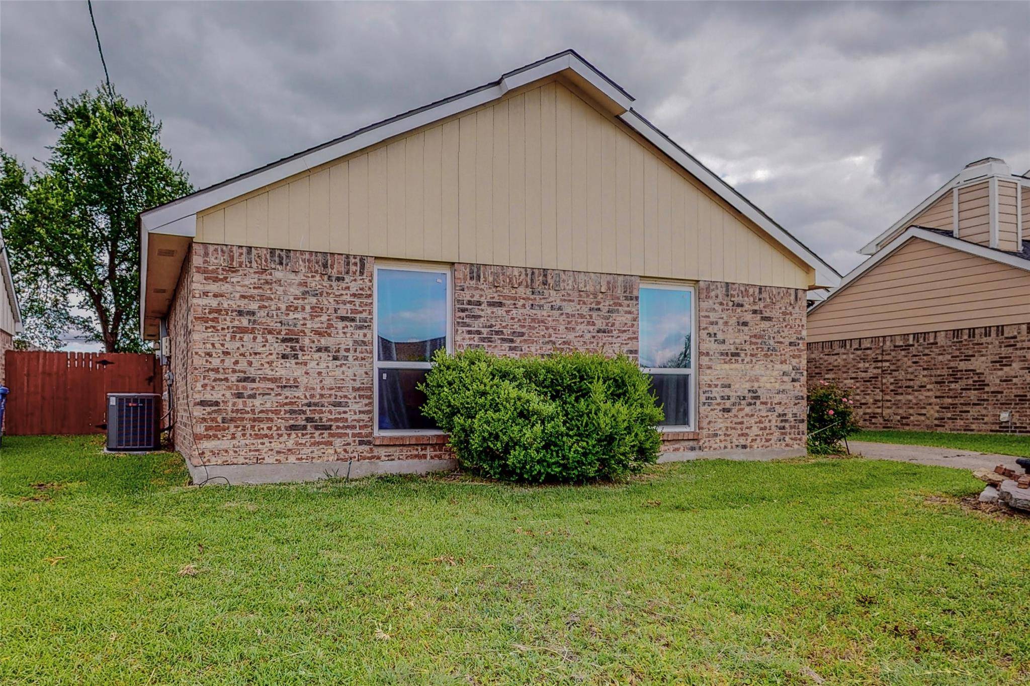 Rowlett, TX 75088,7702 Catamaran Road