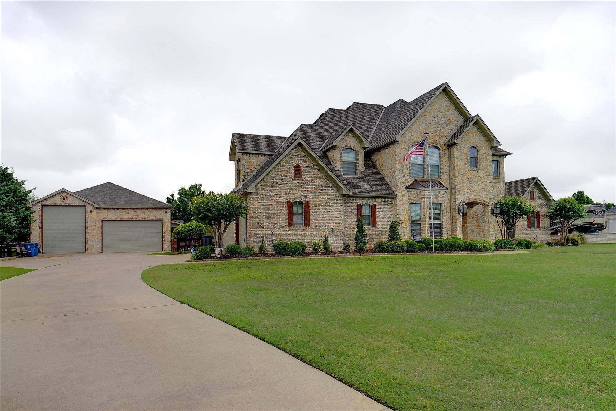 Argyle, TX 76226,8439 Steeplechase Circle