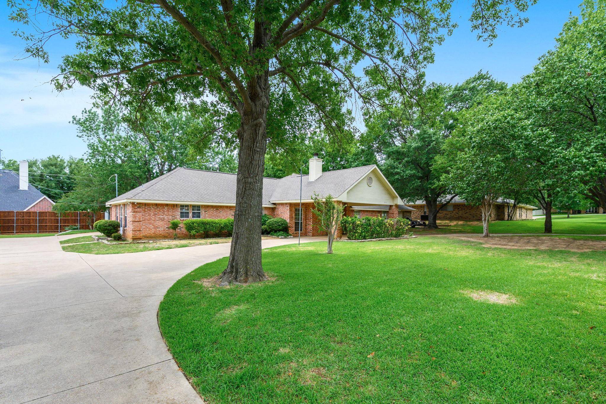 Grapevine, TX 76051,2315 Forest Hills Road