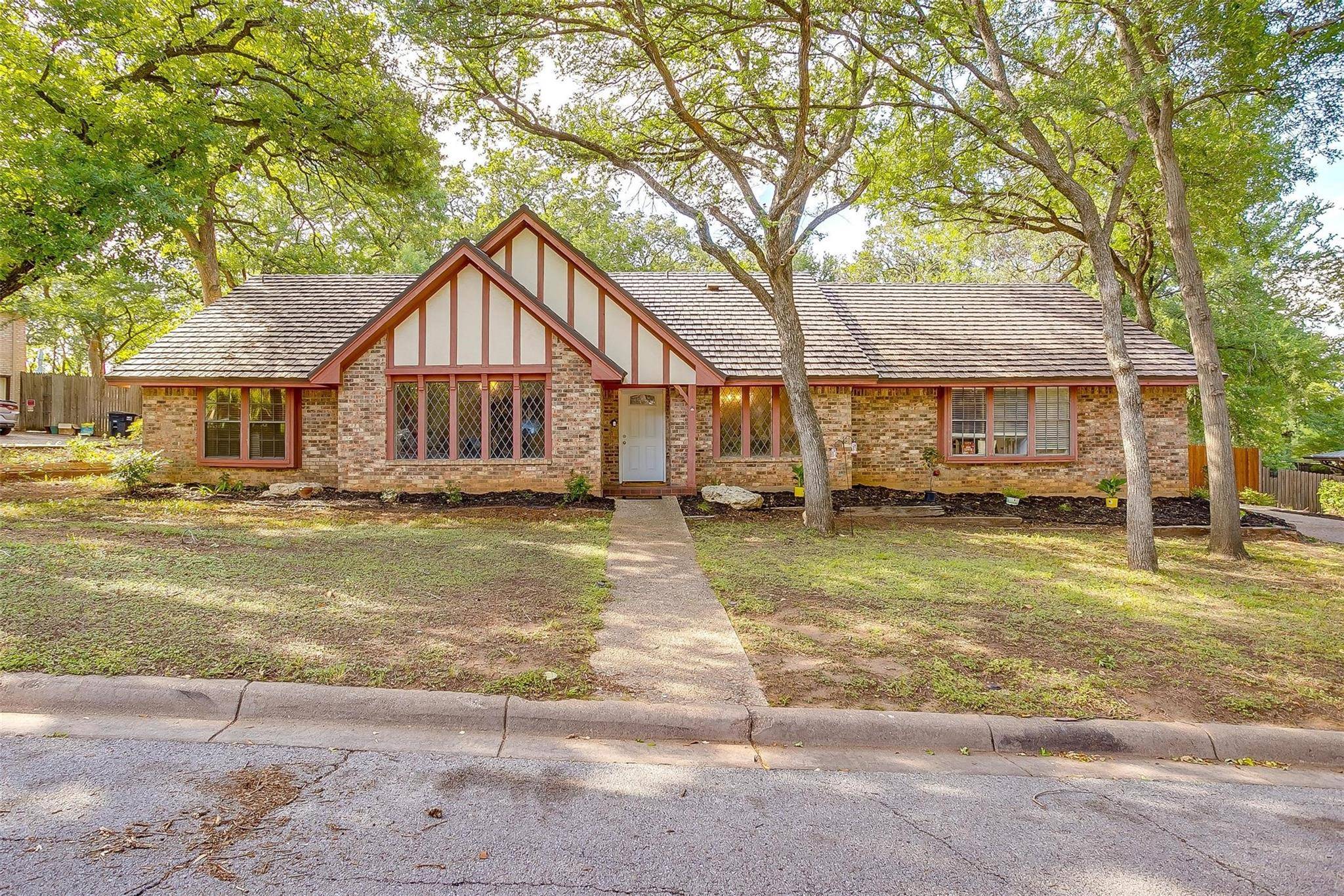 Fort Worth, TX 76112,108 Silverleaf Drive