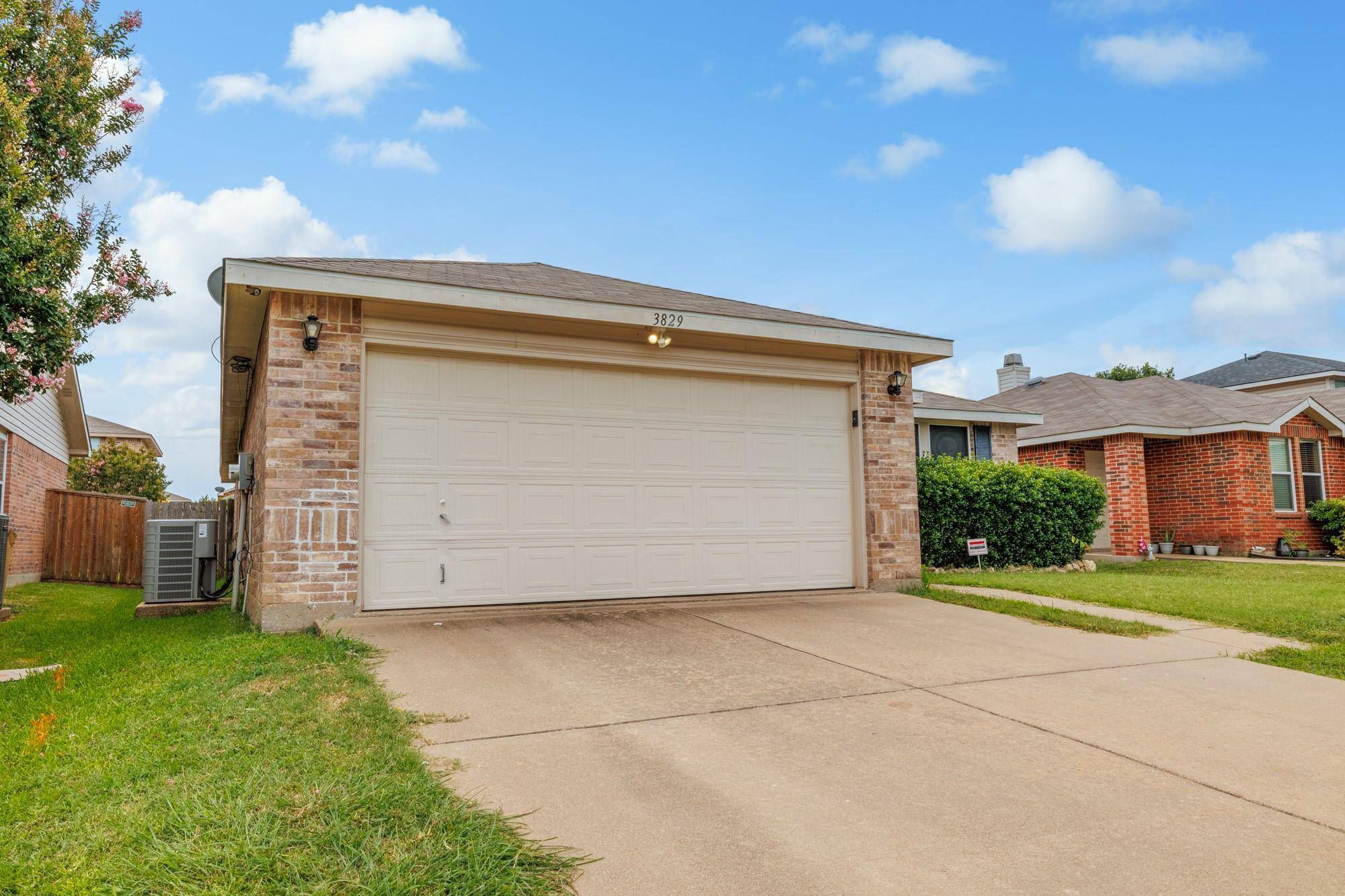 Fort Worth, TX 76123,3829 Foxhound Lane