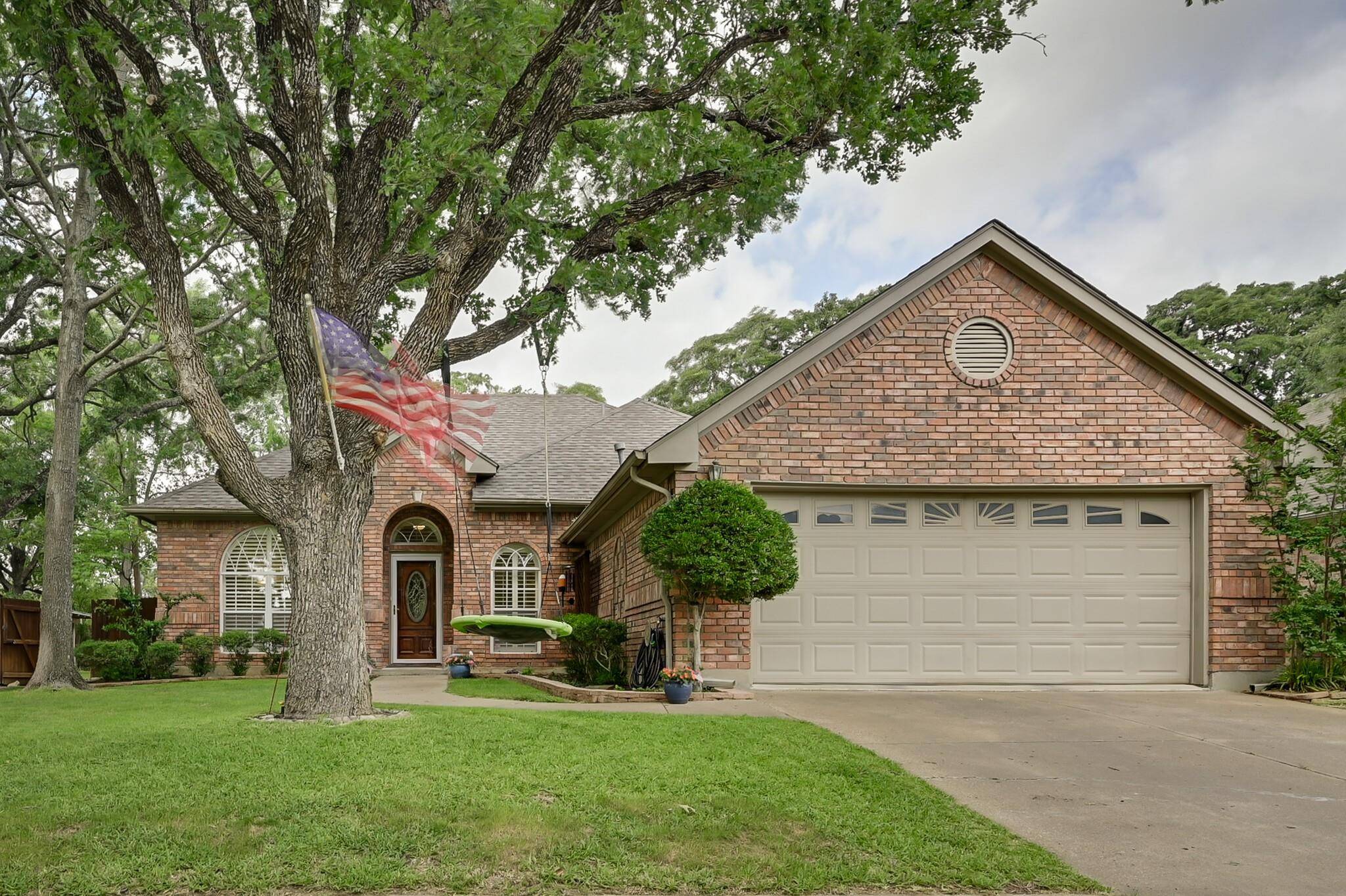 Arlington, TX 76001,3615 Heatherbrook Drive