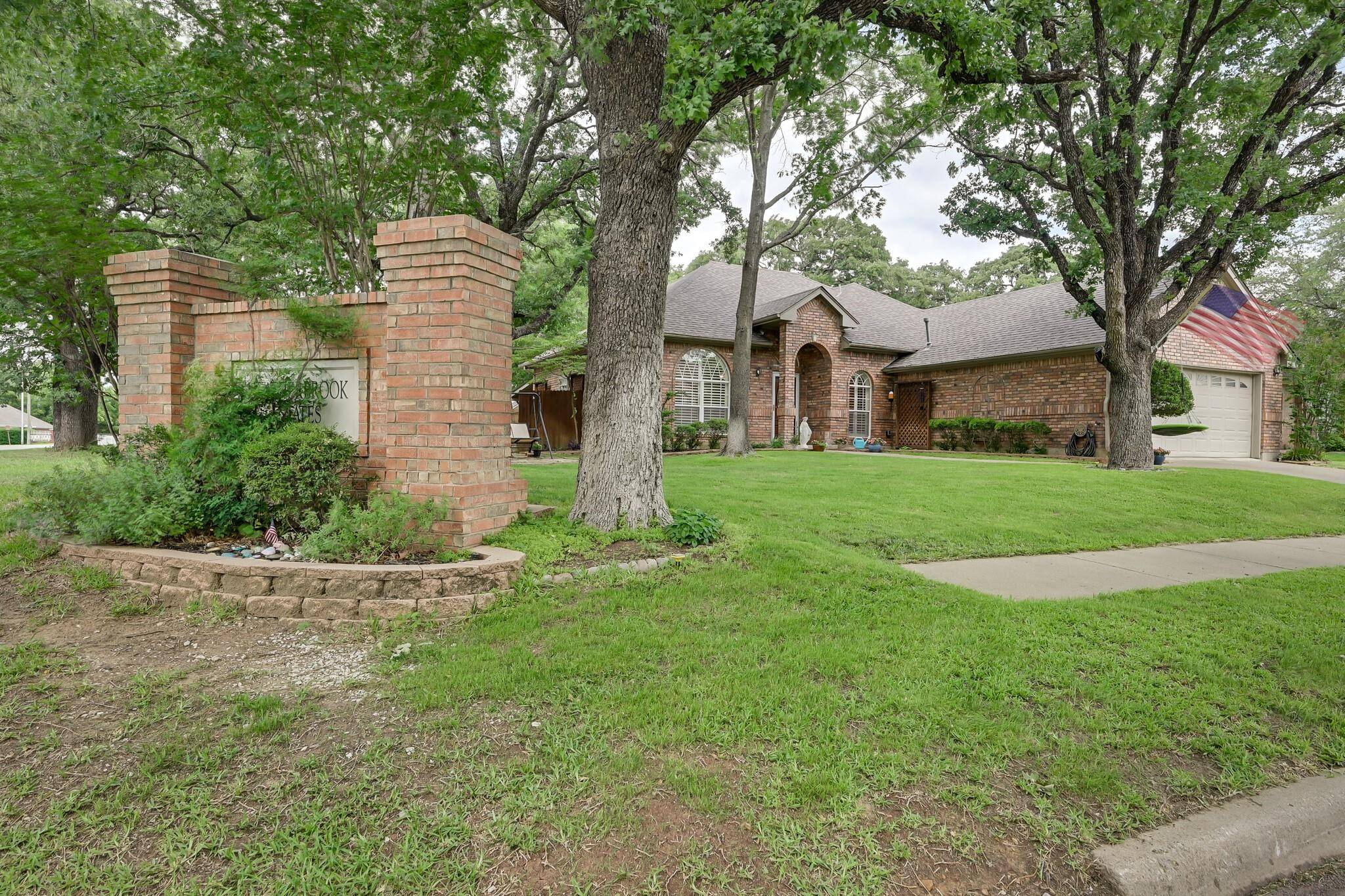 Arlington, TX 76001,3615 Heatherbrook Drive