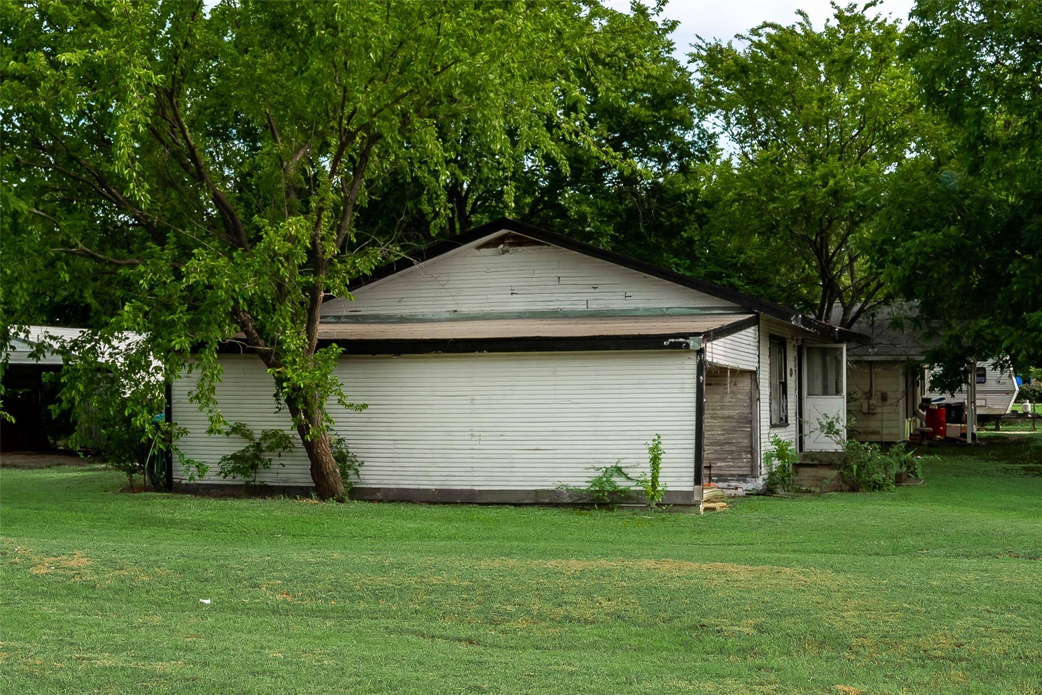 Alvarado, TX 76009,601 S Spears Street