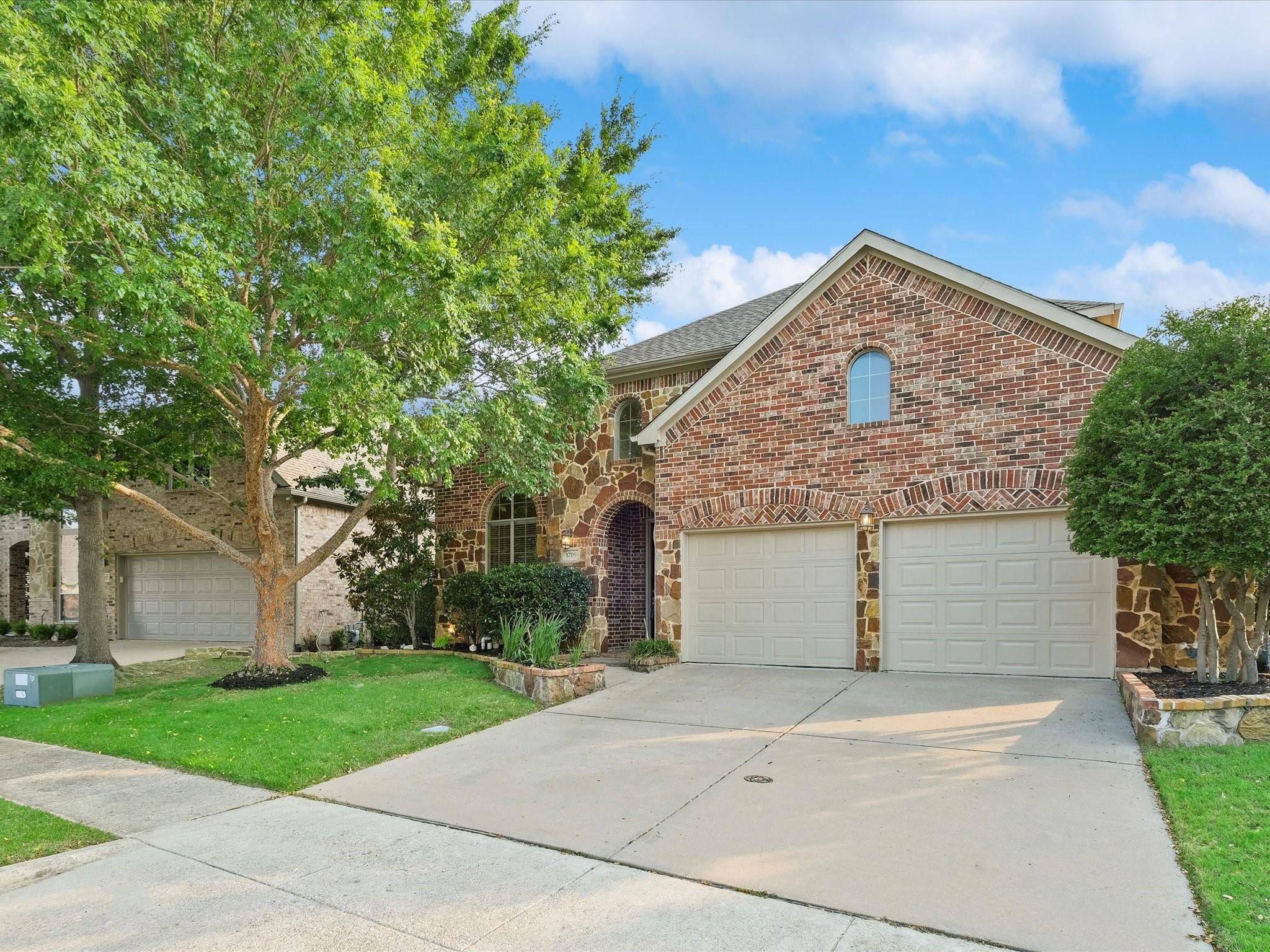 Mckinney, TX 75071,1709 Woodway Drive