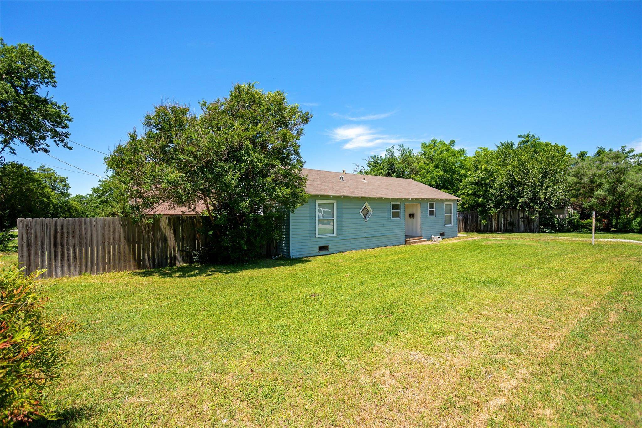 Farmersville, TX 75442,312 Orange Avenue