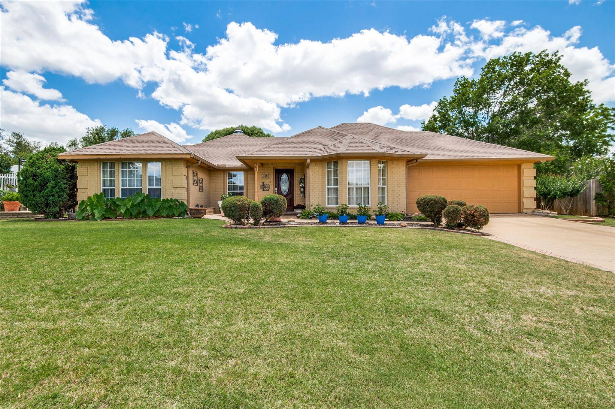 Joshua, TX 76058,508 Hilltop Place