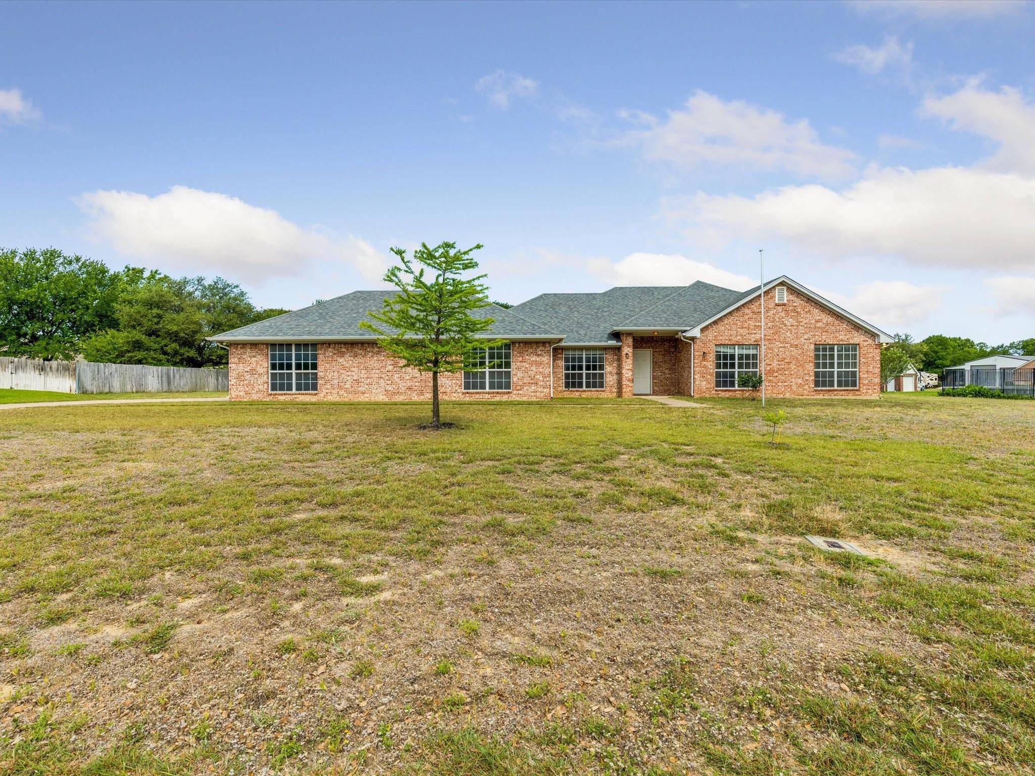 Lakeside, TX 76135,225 Lakeside Oaks Circle