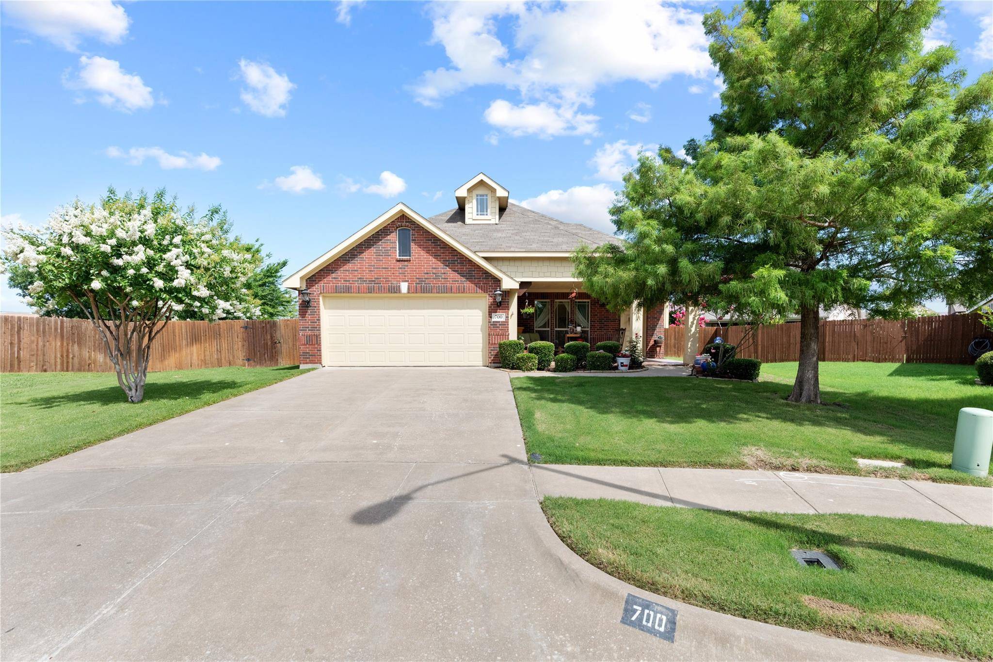 Mansfield, TX 76063,700 Glenview Drive