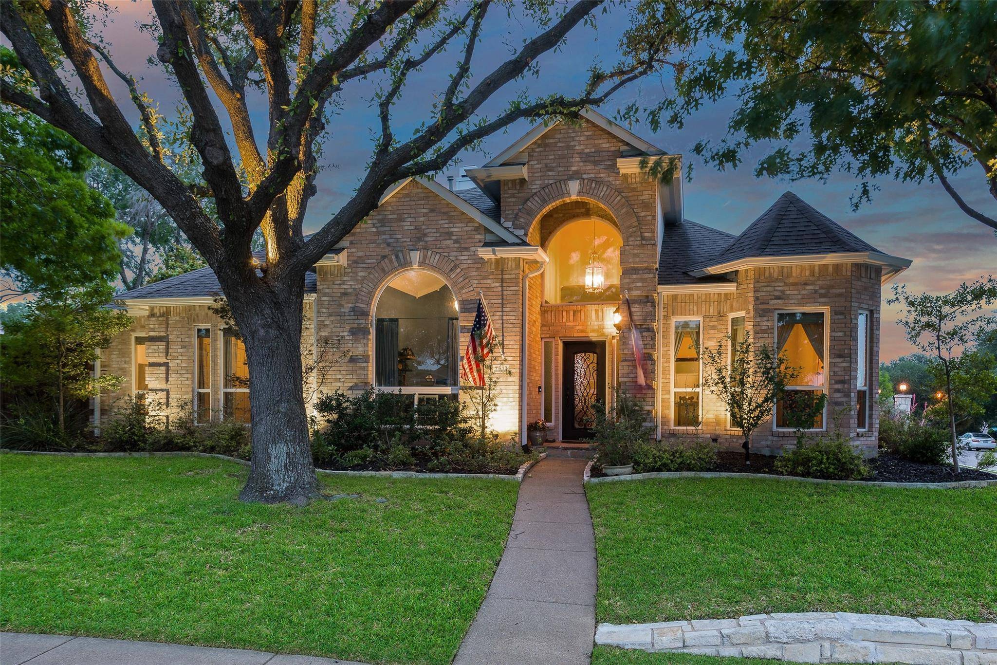 Rowlett, TX 75089,7517 Waterwood Drive