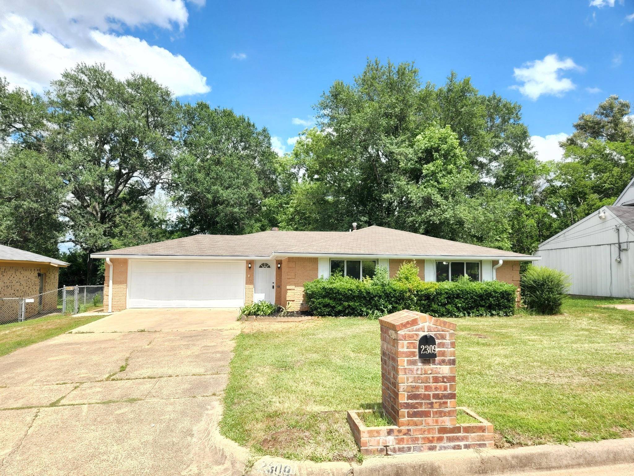 Tyler, TX 75702,2309 N Englewood Avenue