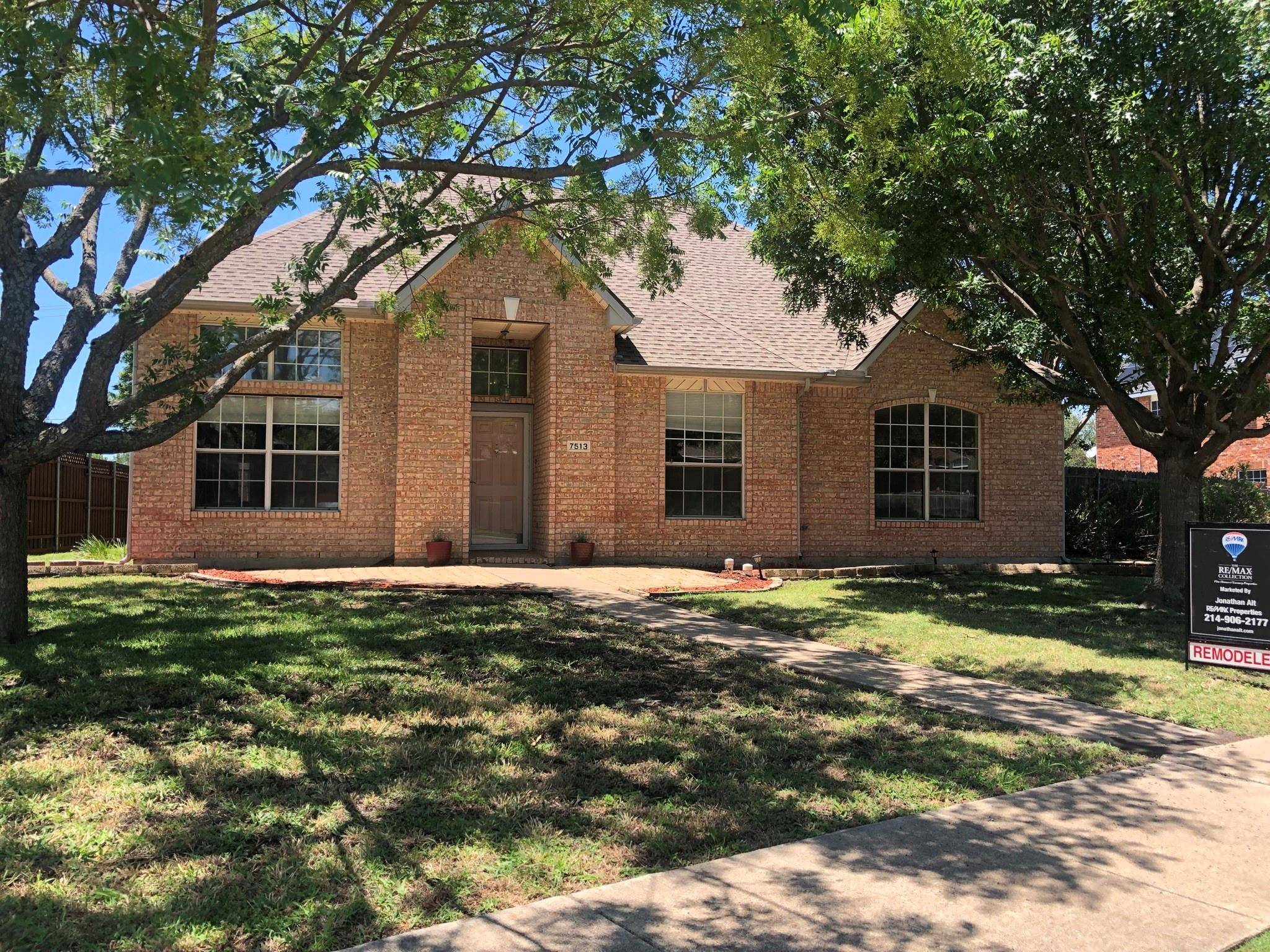 Rowlett, TX 75089,7513 Silverthorn Drive