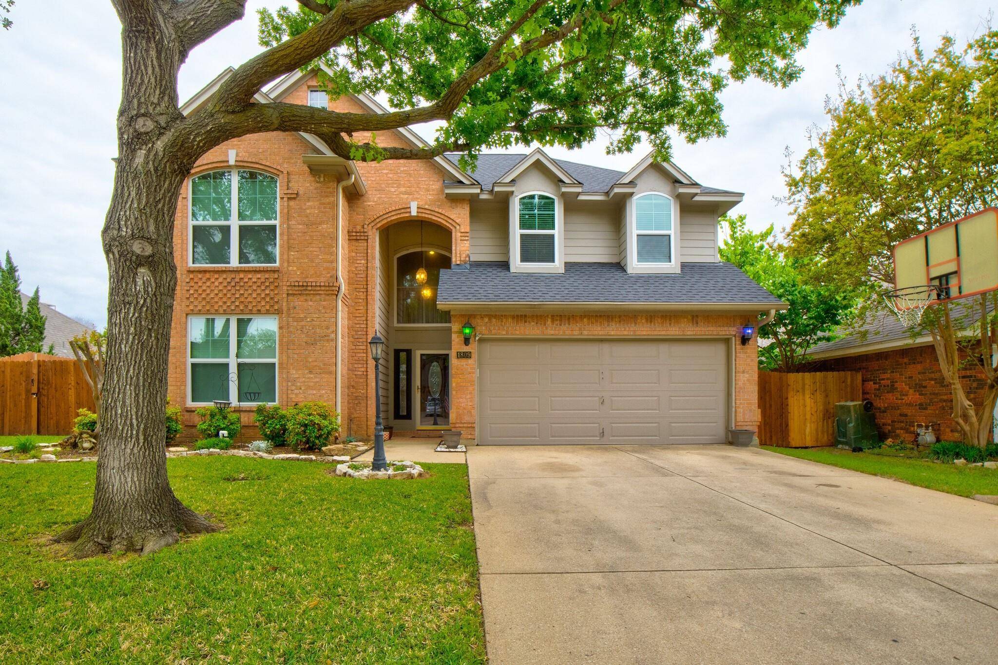 Grapevine, TX 76051,1809 Greenhaven Lane