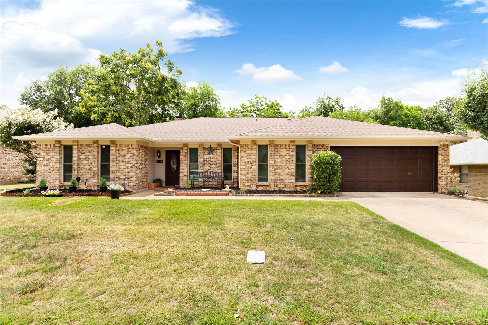 Euless, TX 76039,1113 Oak Timber Drive