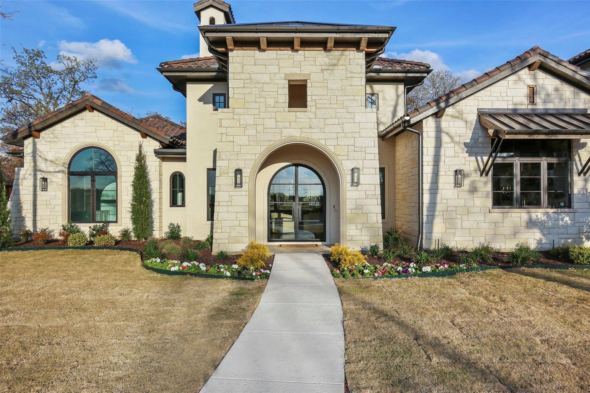 Colleyville, TX 76034,5705 Oakleigh Lane