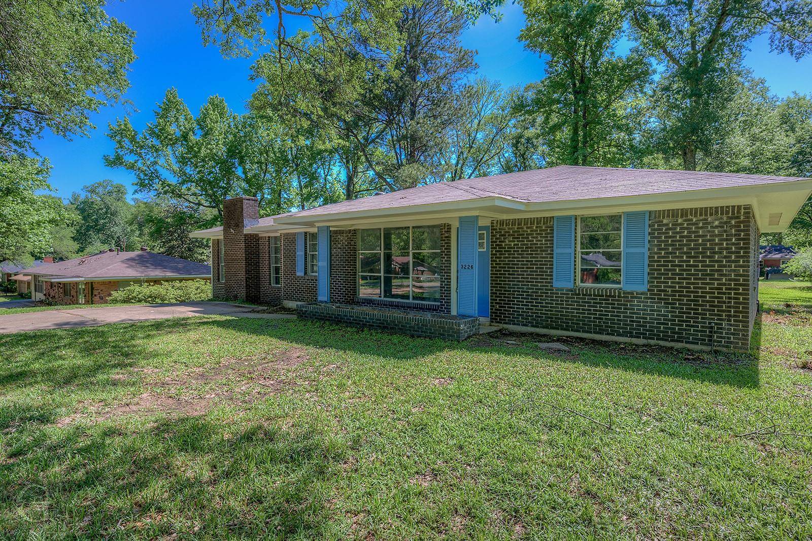 Shreveport, LA 71107,3226 Timberlane Drive