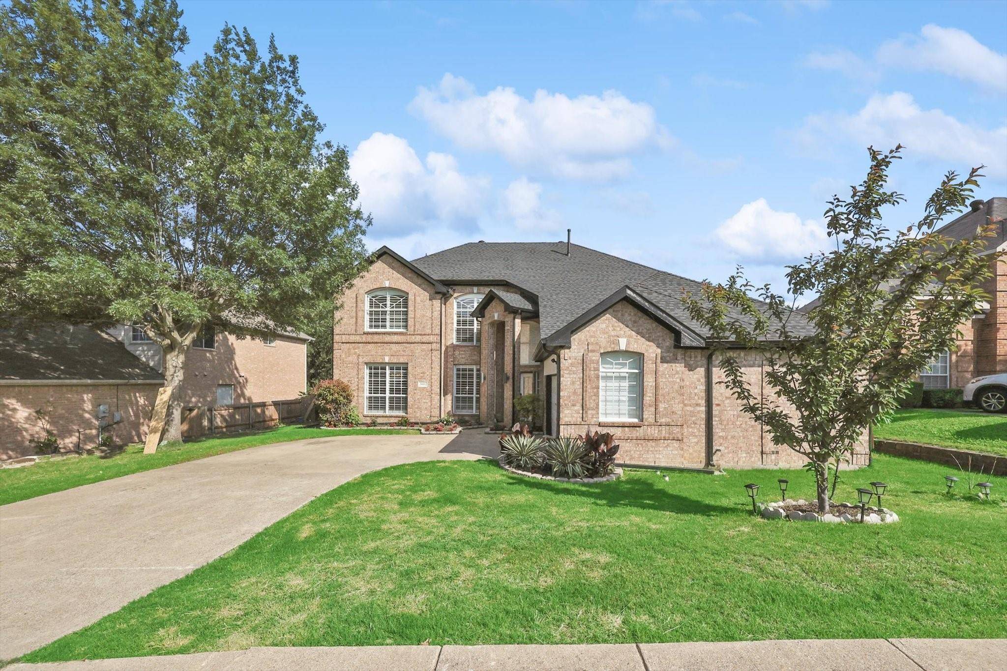 Garland, TX 75043,2002 Creekway Drive