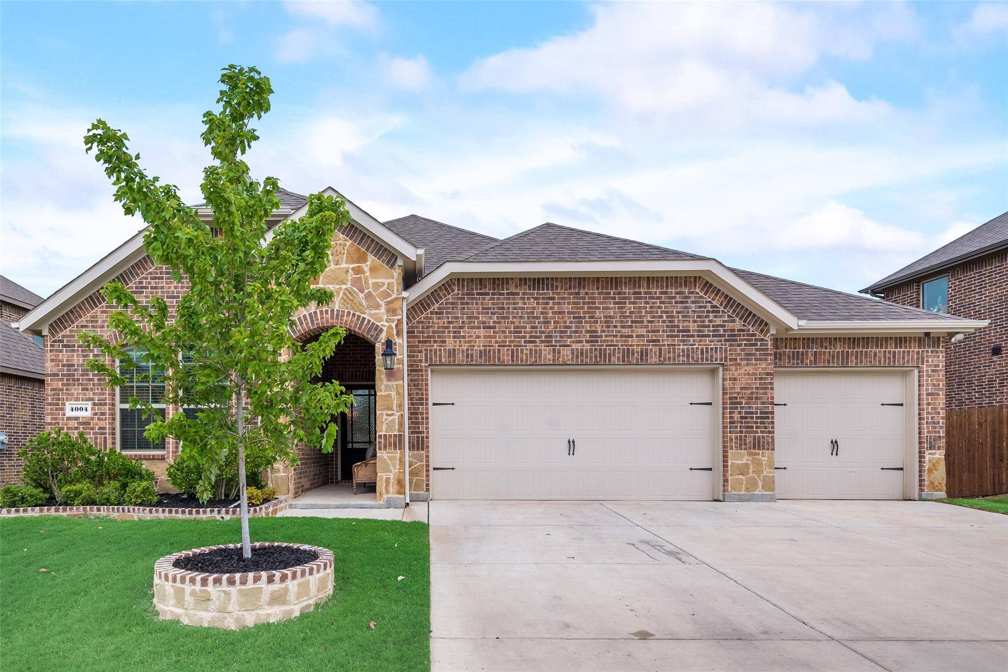 Forney, TX 75126,4004 Dusk Drive