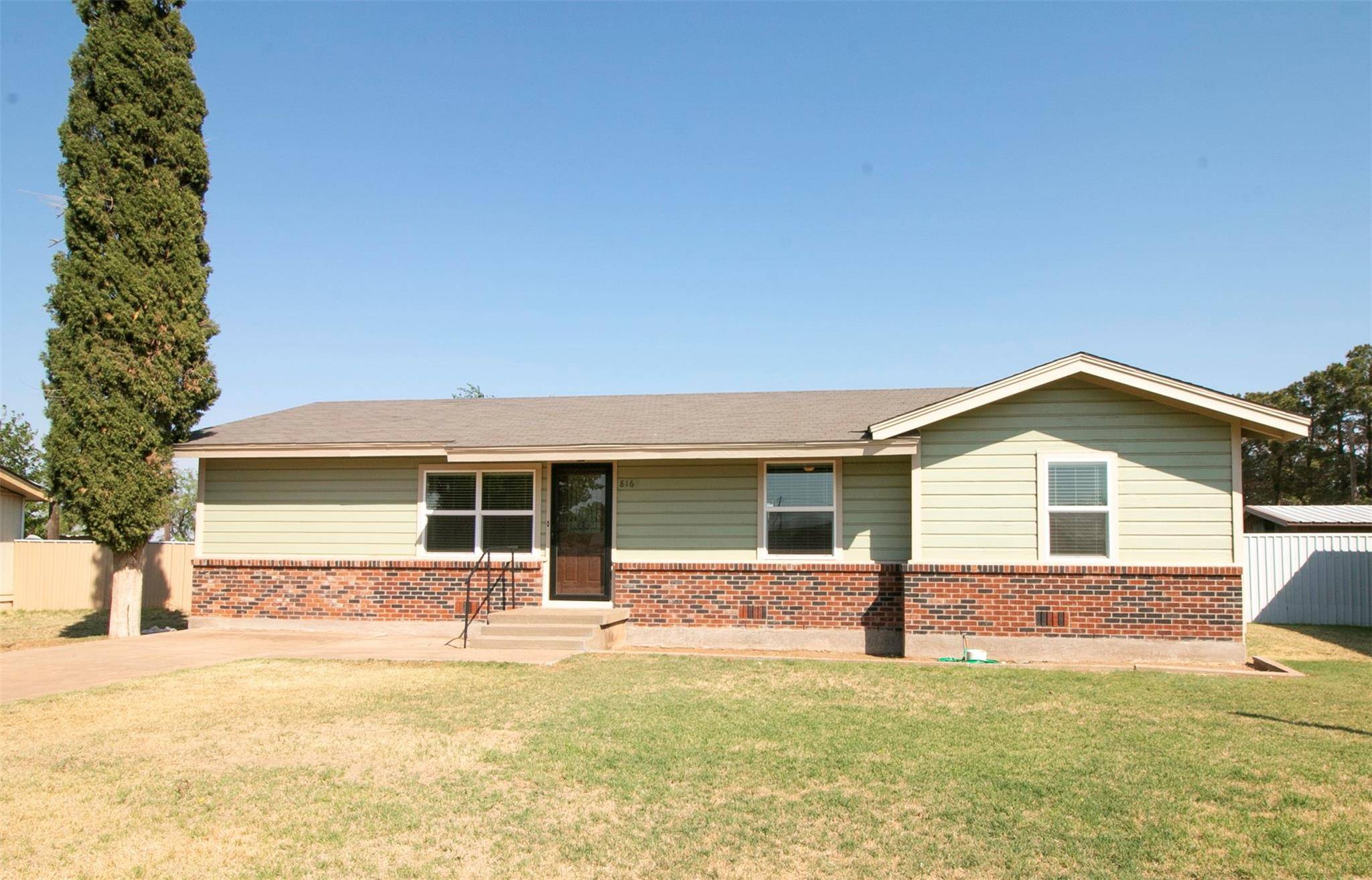 Aspermont, TX 79502,816 Smith