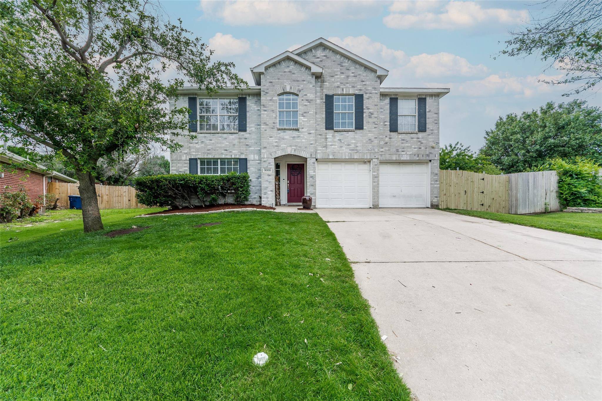 Mckinney, TX 75071,9009 Hampton Court