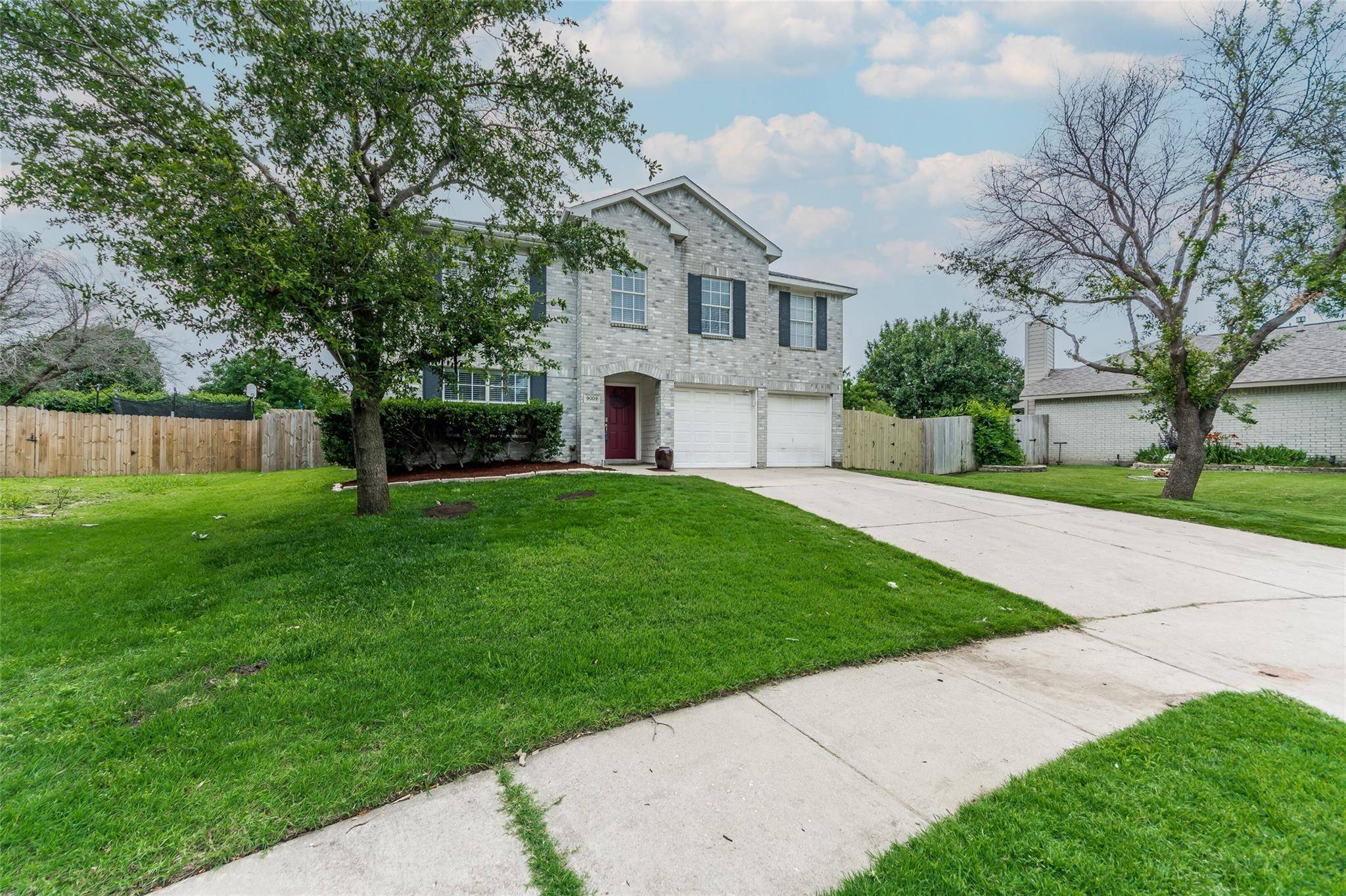 Mckinney, TX 75071,9009 Hampton Court