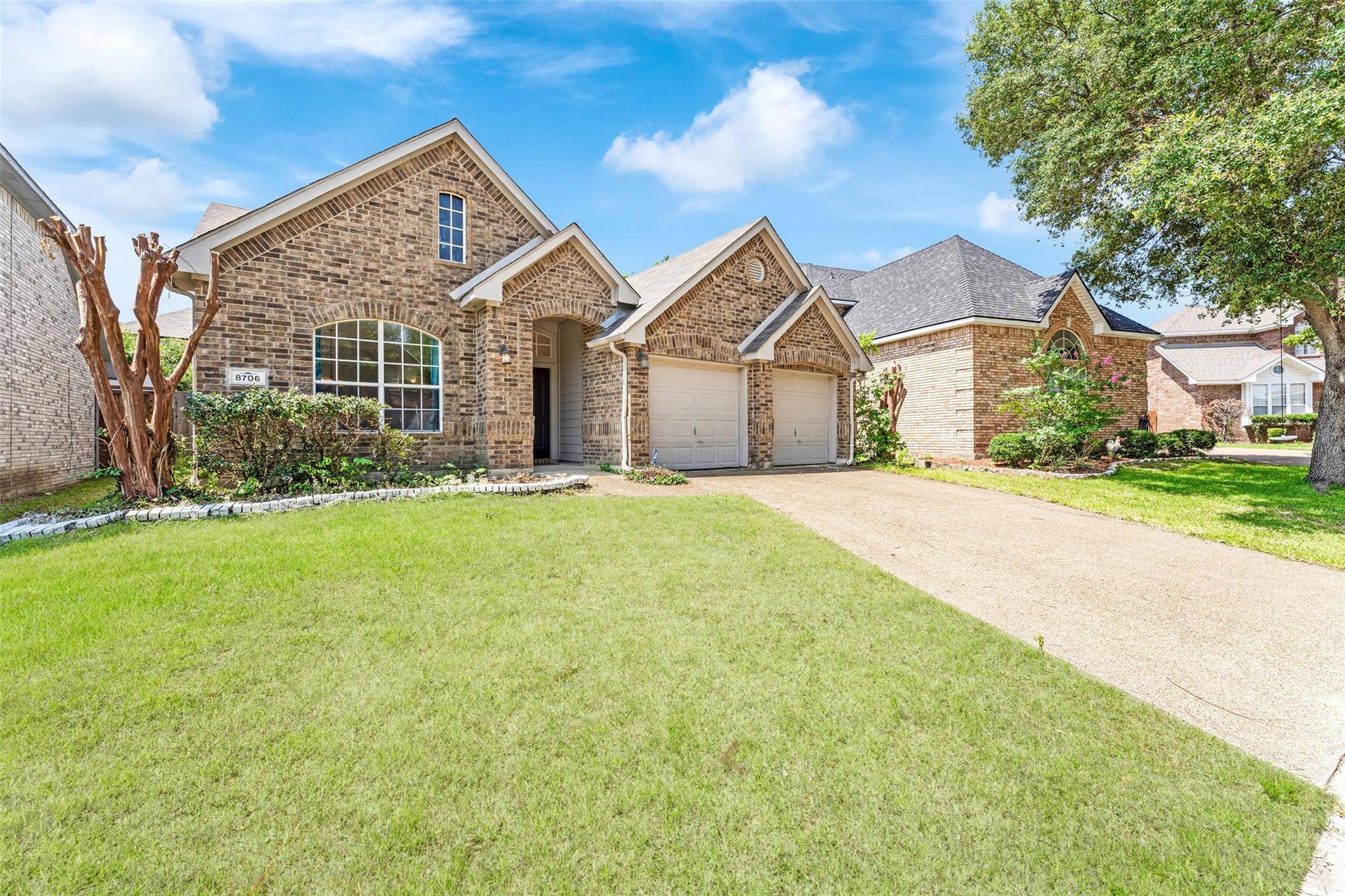 Rowlett, TX 75088,8706 Bayshore Drive