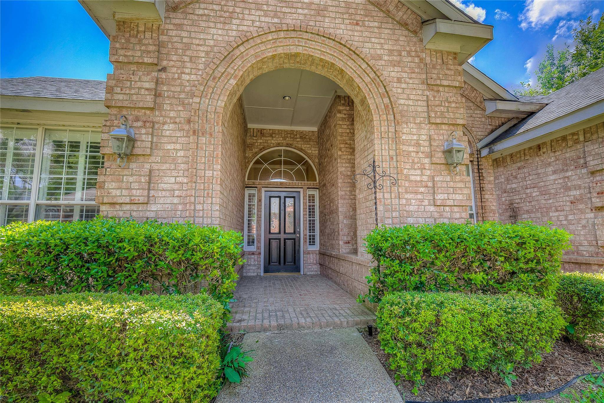 Rowlett, TX 75088,2406 Shorewood Court