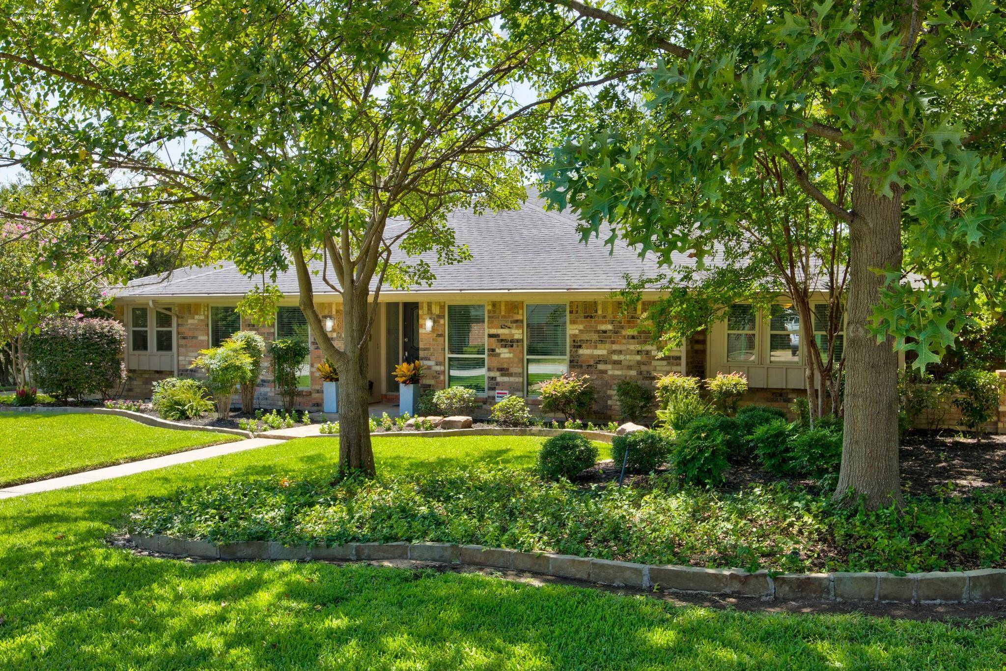 Colleyville, TX 76034,209 Briarwick Lane