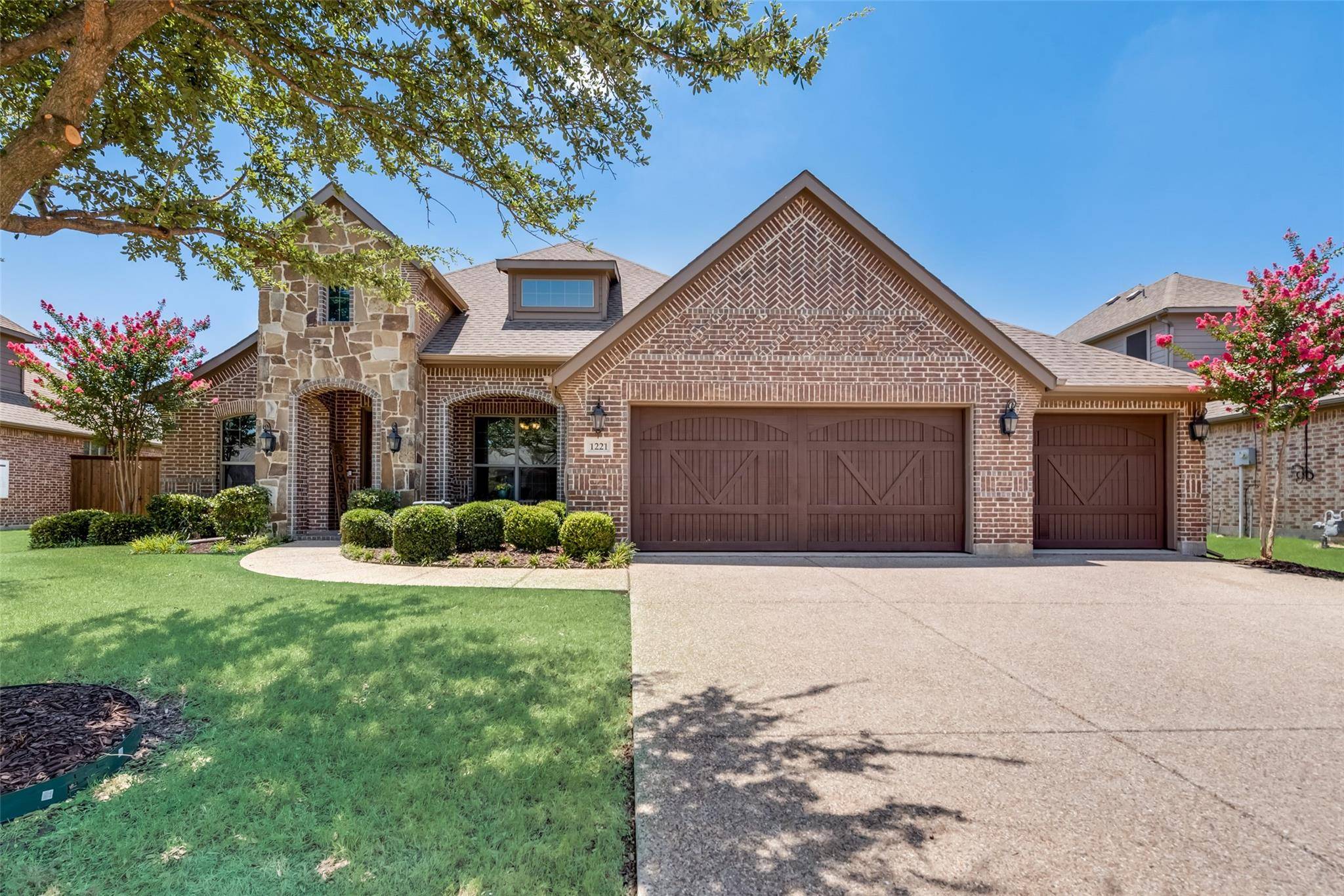 Forney, TX 75126,1221 Grayhawk Drive