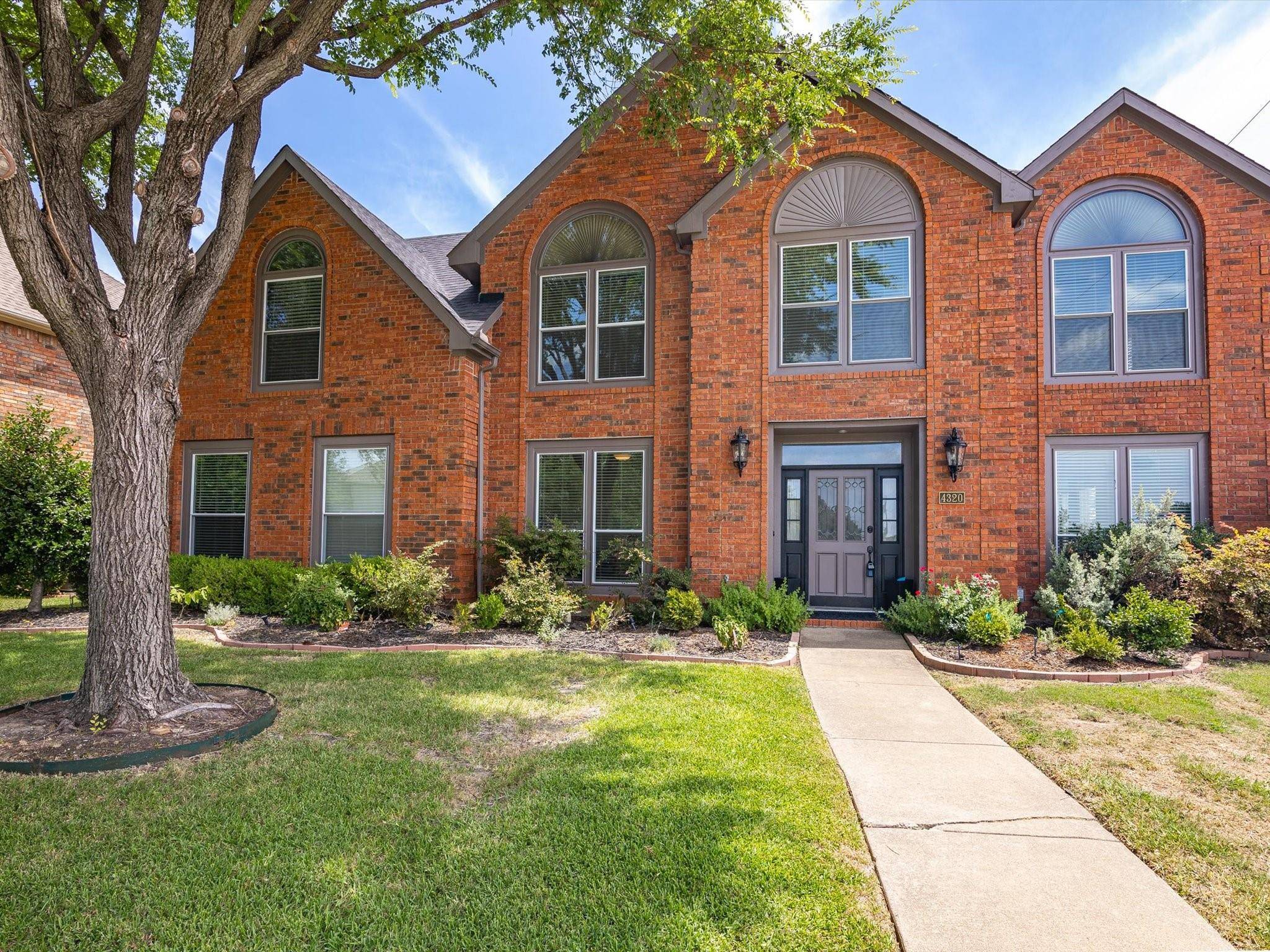 Plano, TX 75024,4320 Fairfax Hill Drive