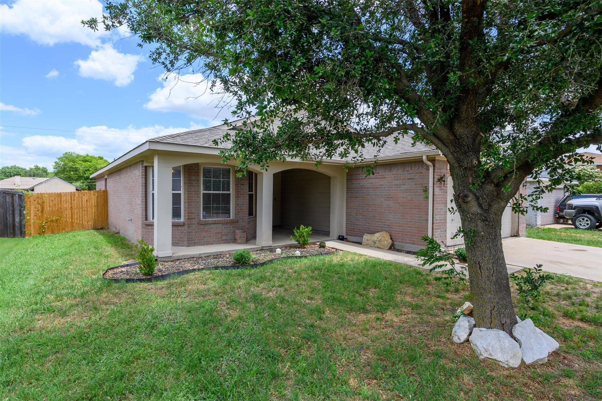 Justin, TX 76247,246 Pine Crest Drive