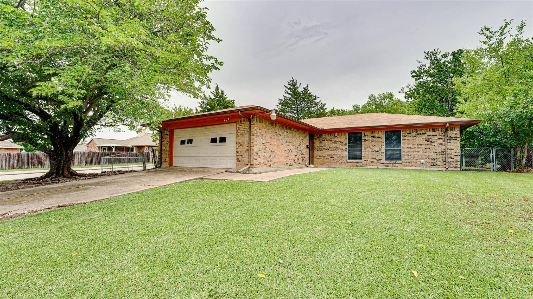 Farmersville, TX 75442,426 Sherry Lane