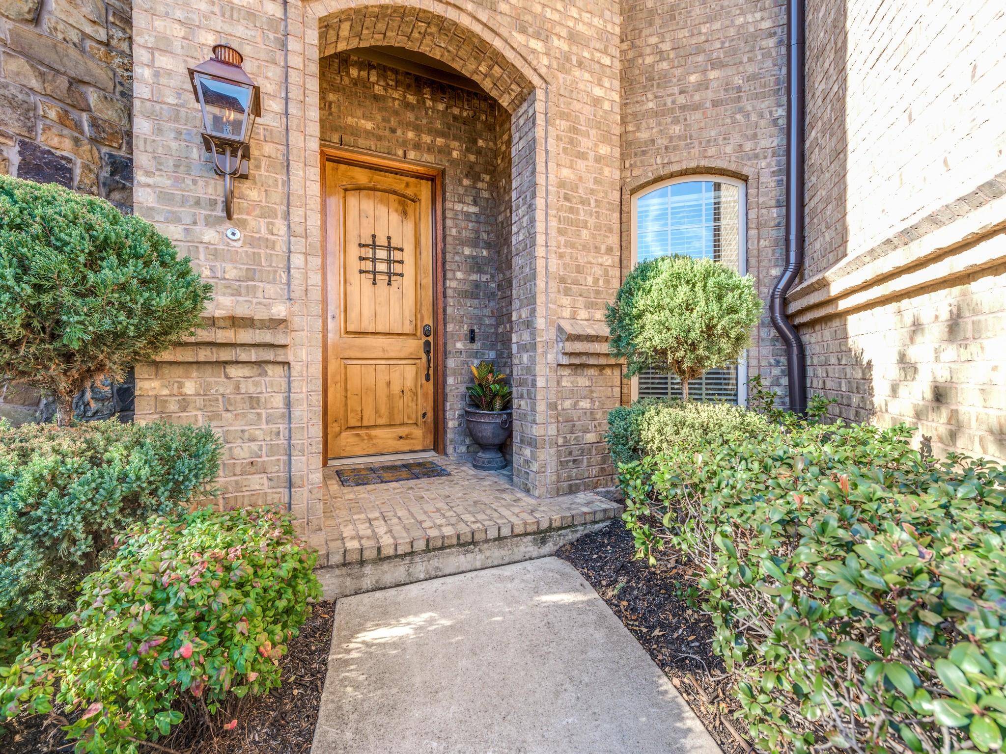 Colleyville, TX 76034,5112 Post Oak Trail