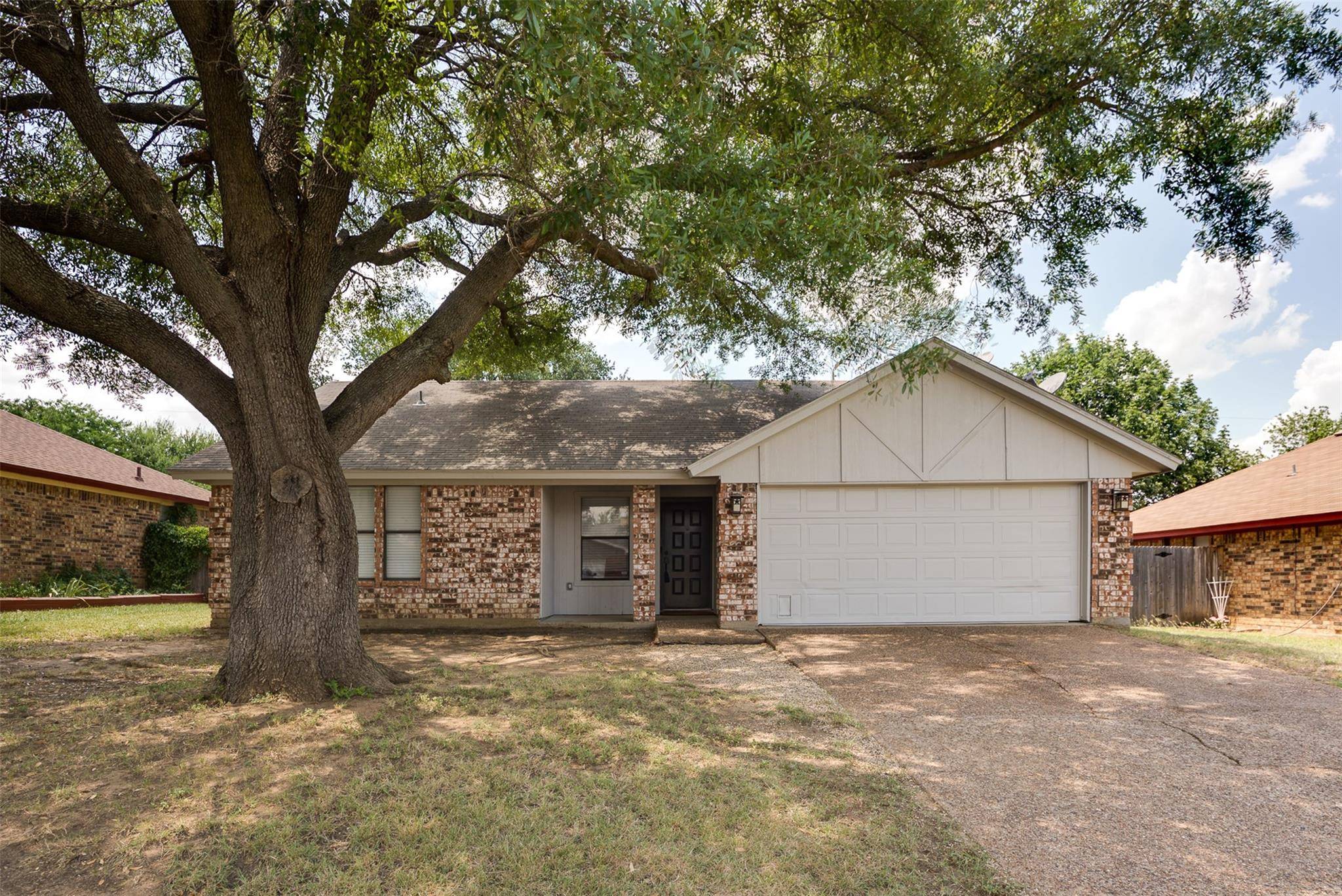 Burleson, TX 76028,712 Nicole Drive