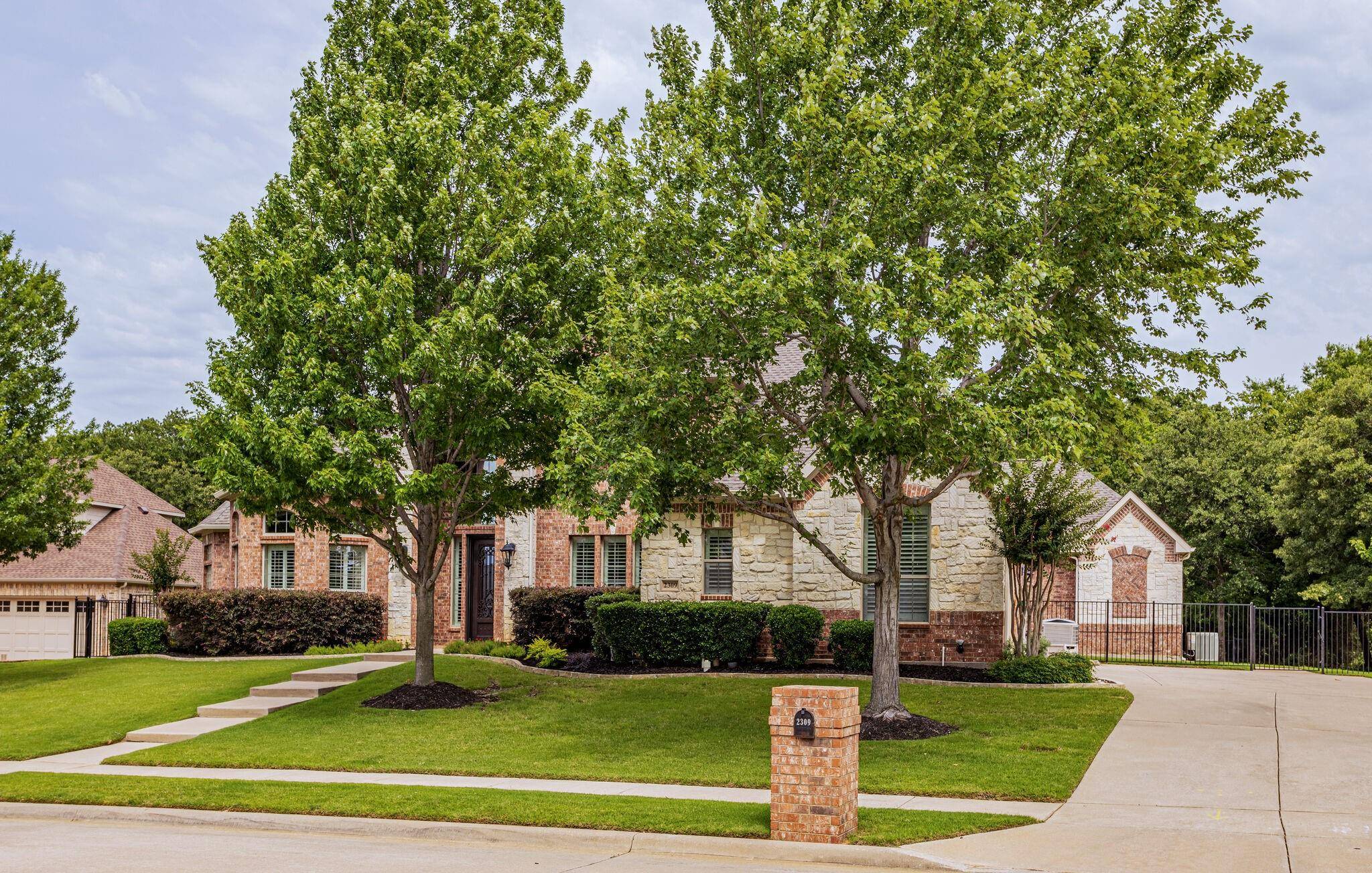 Flower Mound, TX 75022,2309 Roadrunner Drive