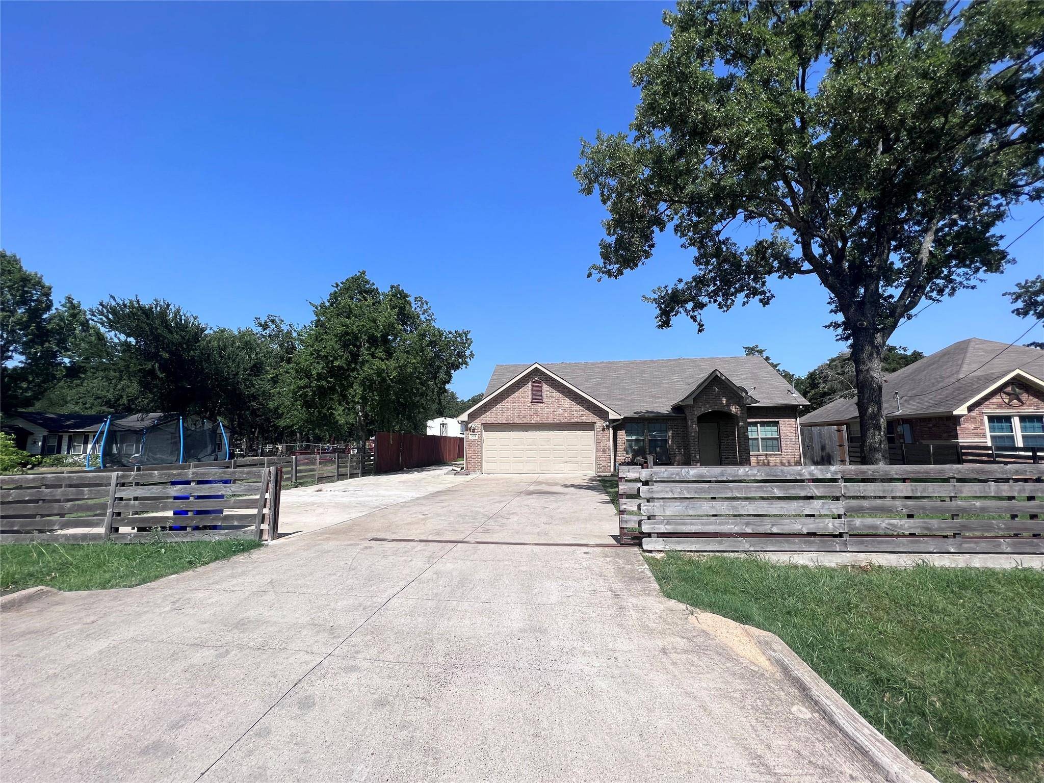 Balch Springs, TX 75180,5414 Wild Oak Road