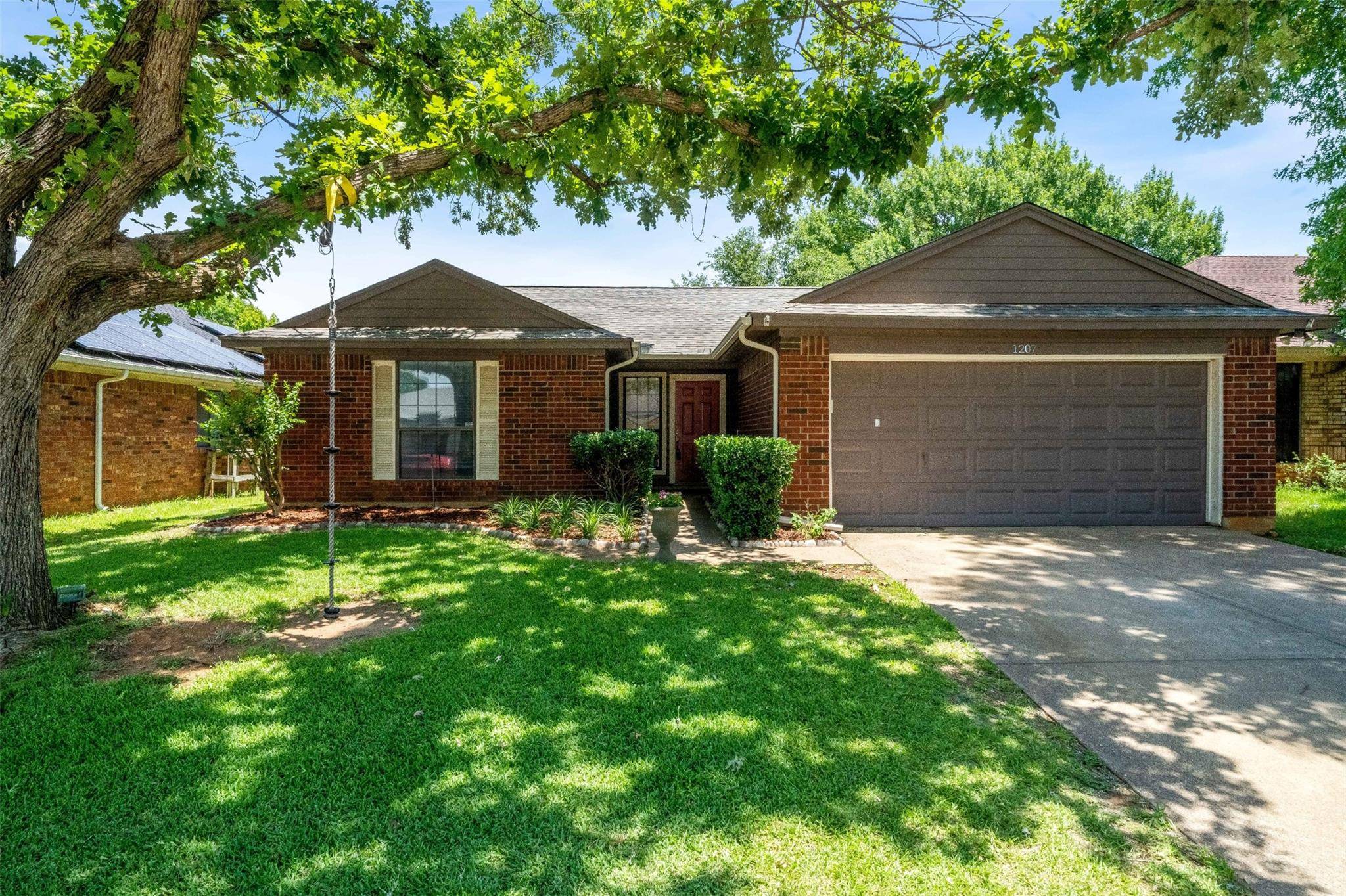 Euless, TX 76040,1207 Trenton Lane