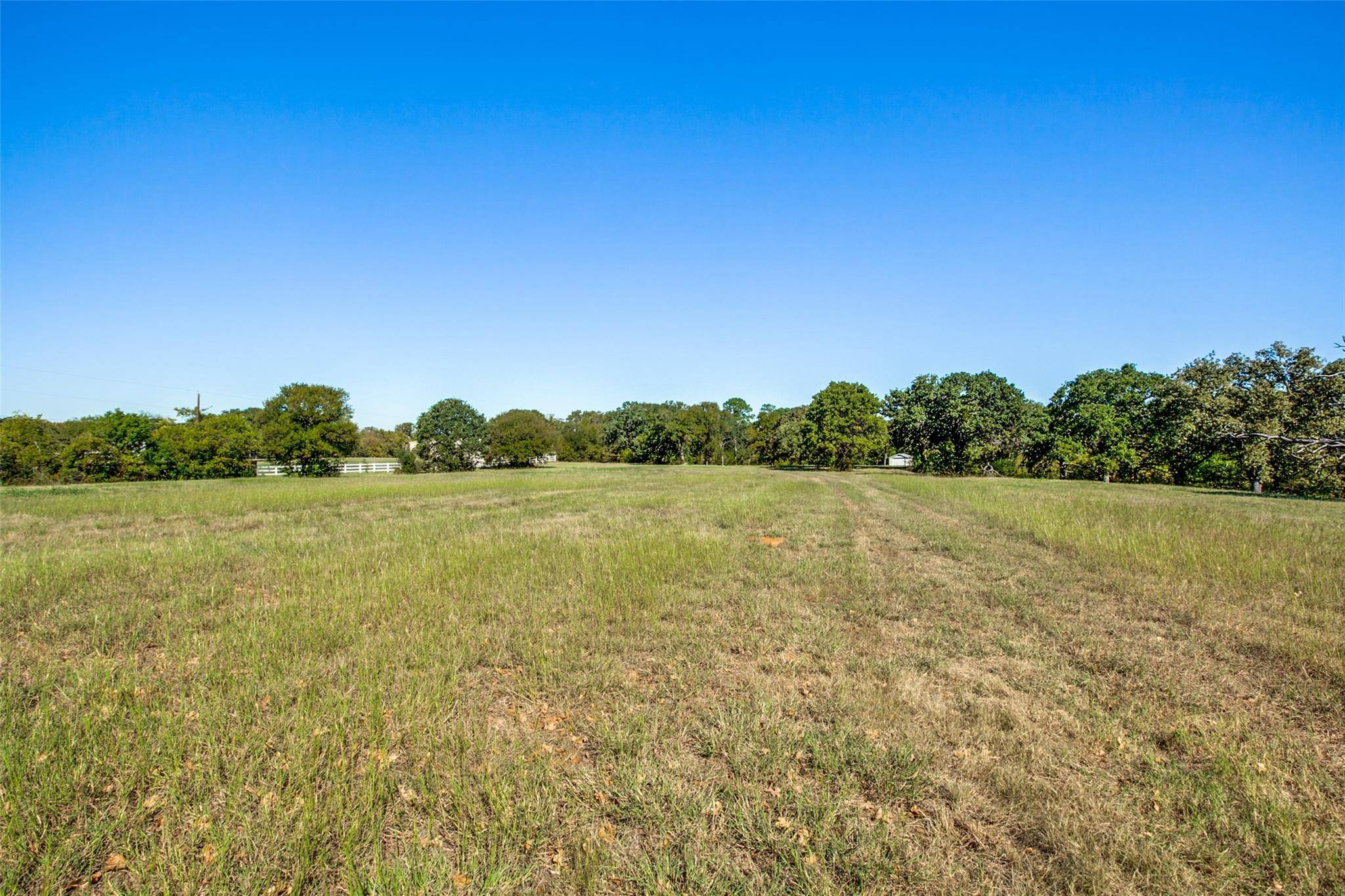 Dalworthington Gardens, TX 76016,2611 W Pleasant Ridge Road