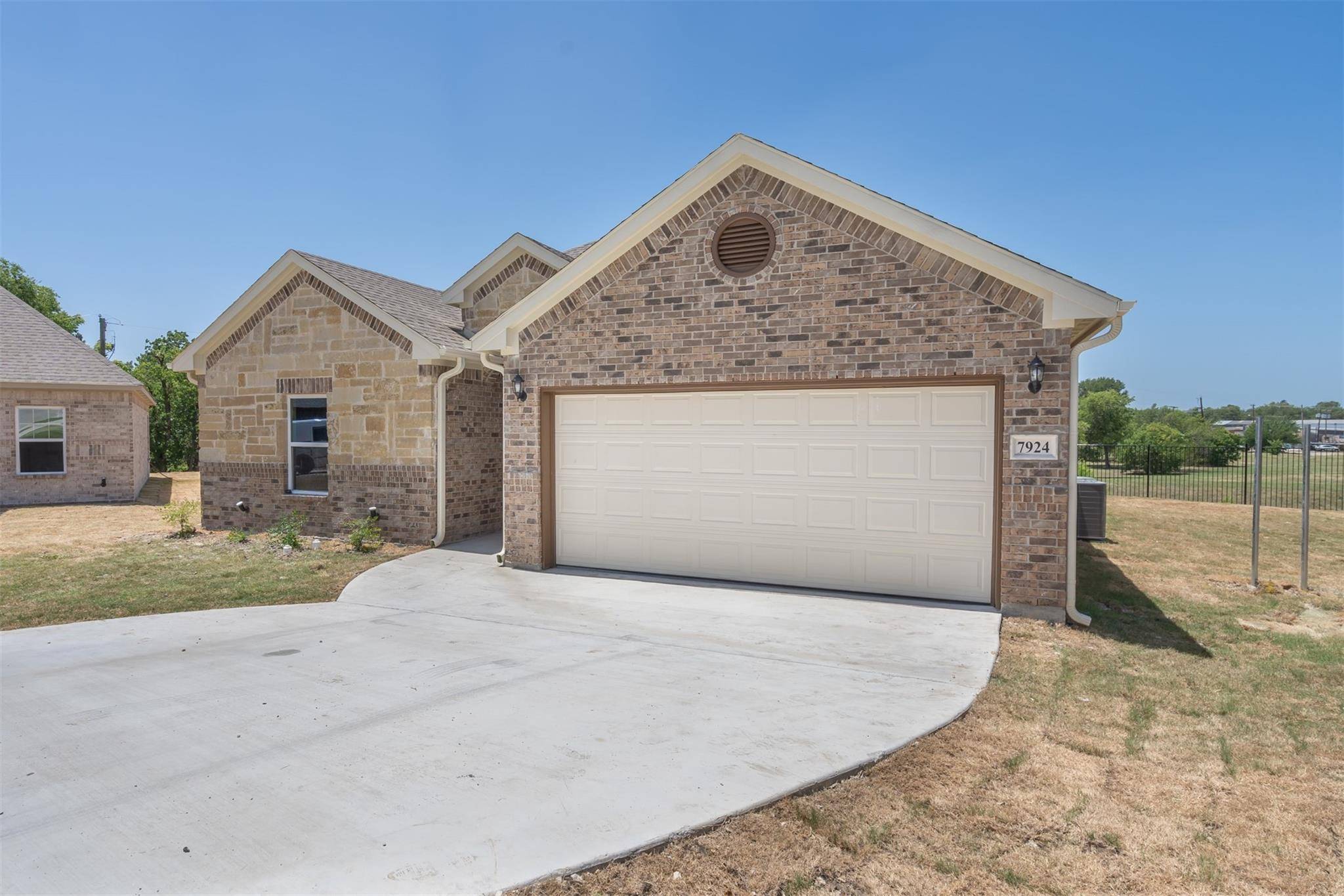 White Settlement, TX 76108,7924 Wilson Cliff Court